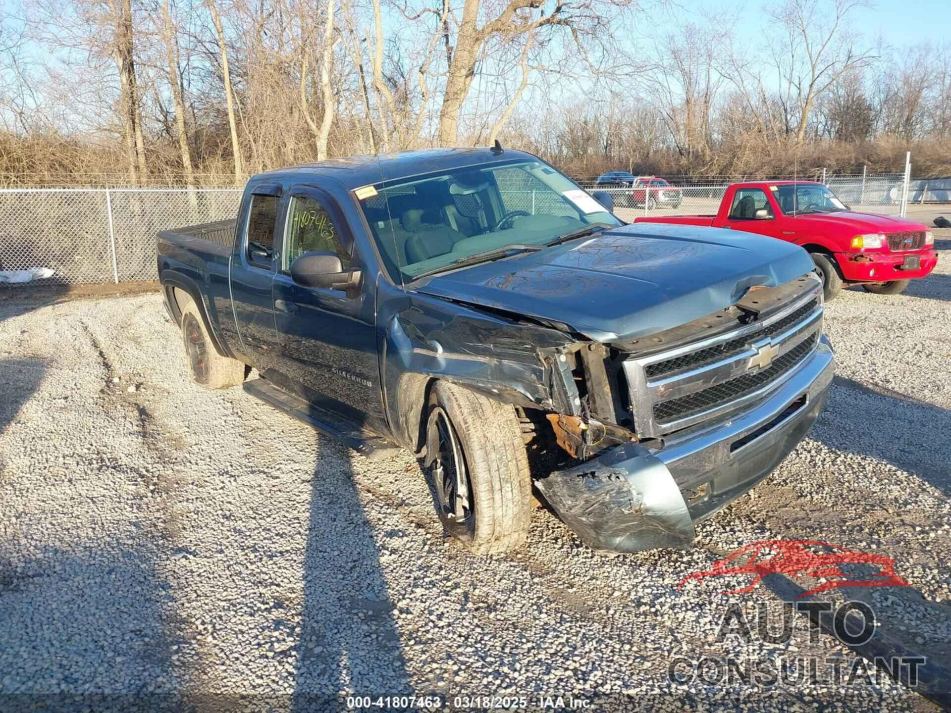 CHEVROLET SILVERADO 1500 2010 - 1GCSCREA6AZ123756