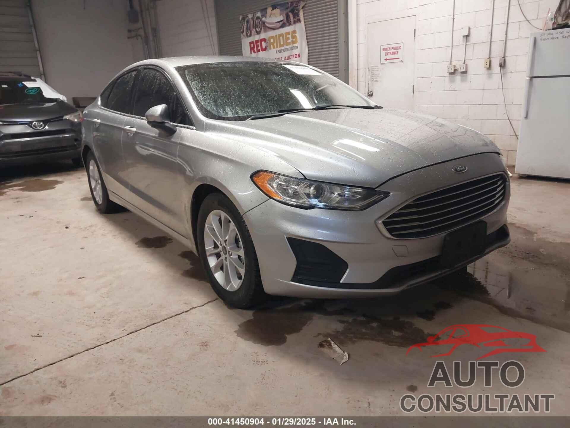 FORD FUSION 2020 - 3FA6P0HD6LR111613