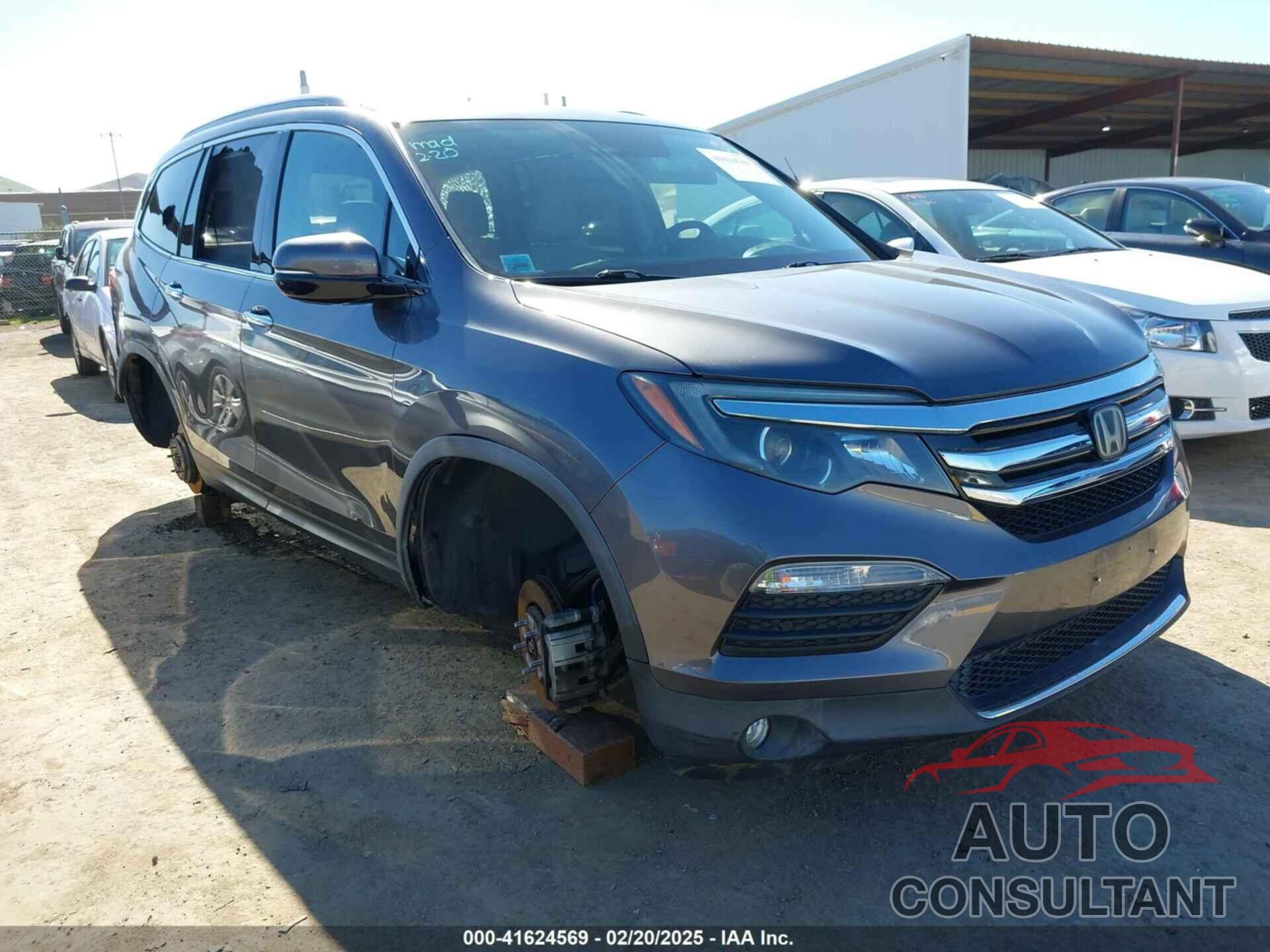 HONDA PILOT 2017 - 5FNYF6H05HB067781