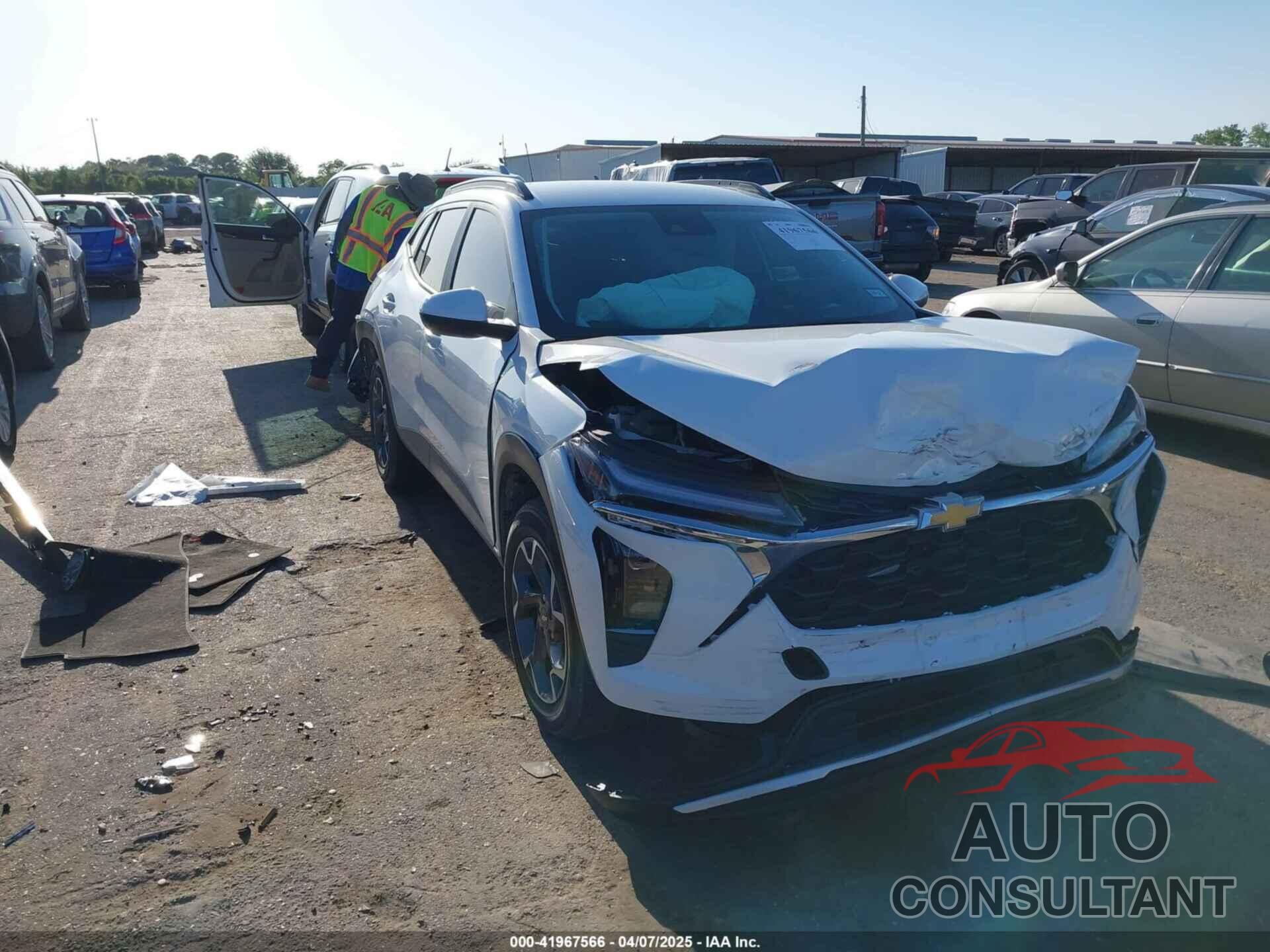 CHEVROLET TRAX 2024 - KL77LHE20RC067401