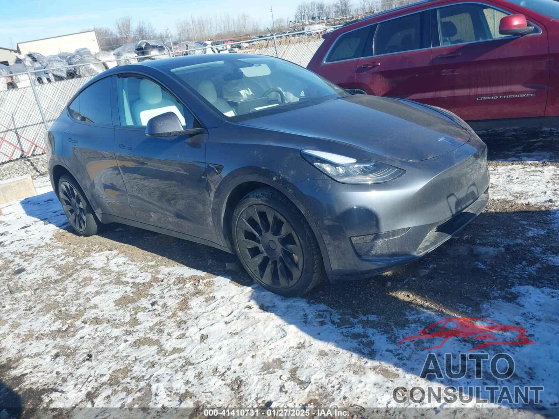 TESLA MODEL Y 2021 - 5YJYGDEE0MF228744