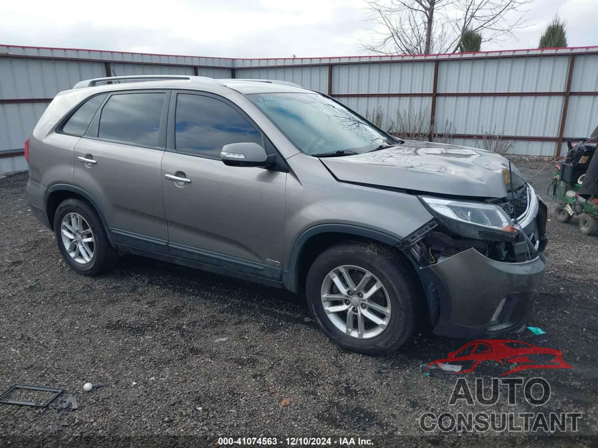 KIA SORENTO 2015 - 5XYKTCA63FG594803