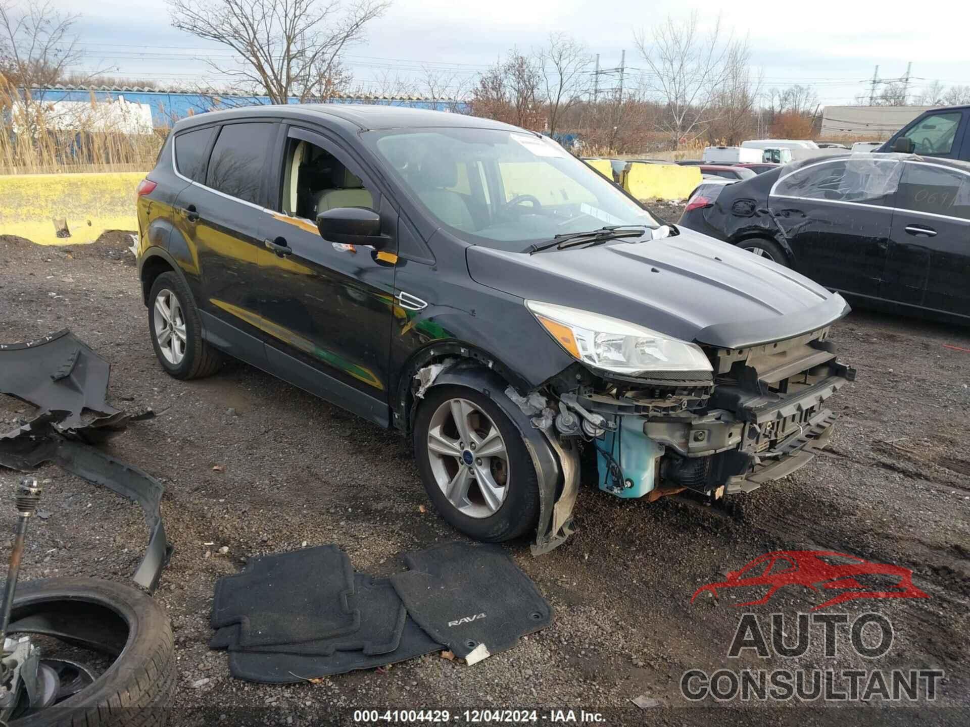 FORD ESCAPE 2015 - 1FMCU9G95FUA44857