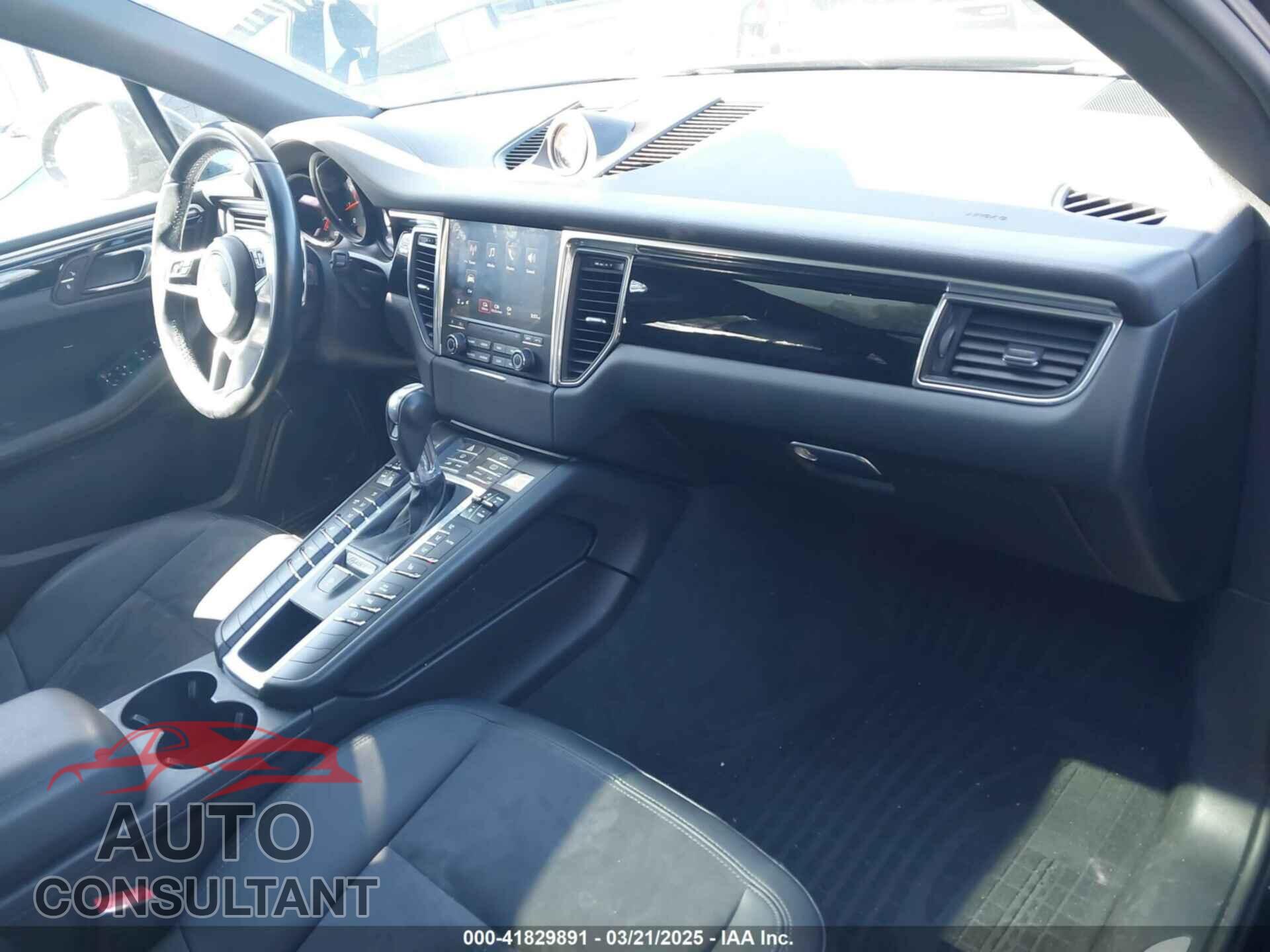 PORSCHE MACAN 2017 - WP1AA2A50HLB00017