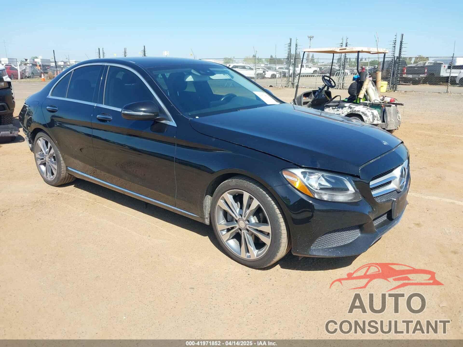MERCEDES-BENZ C 300 2016 - 55SWF4JB2GU130324