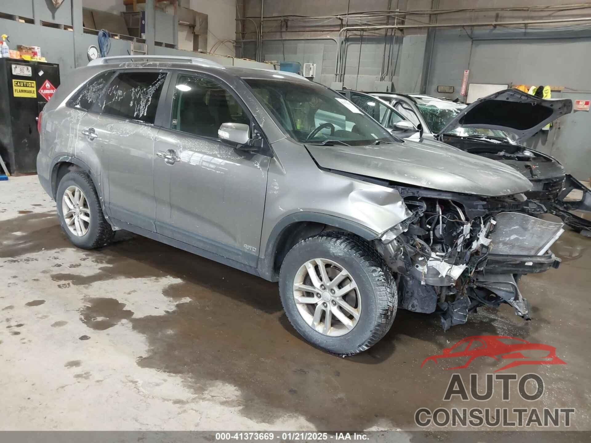 KIA SORENTO 2014 - 5XYKTDA68EG518126