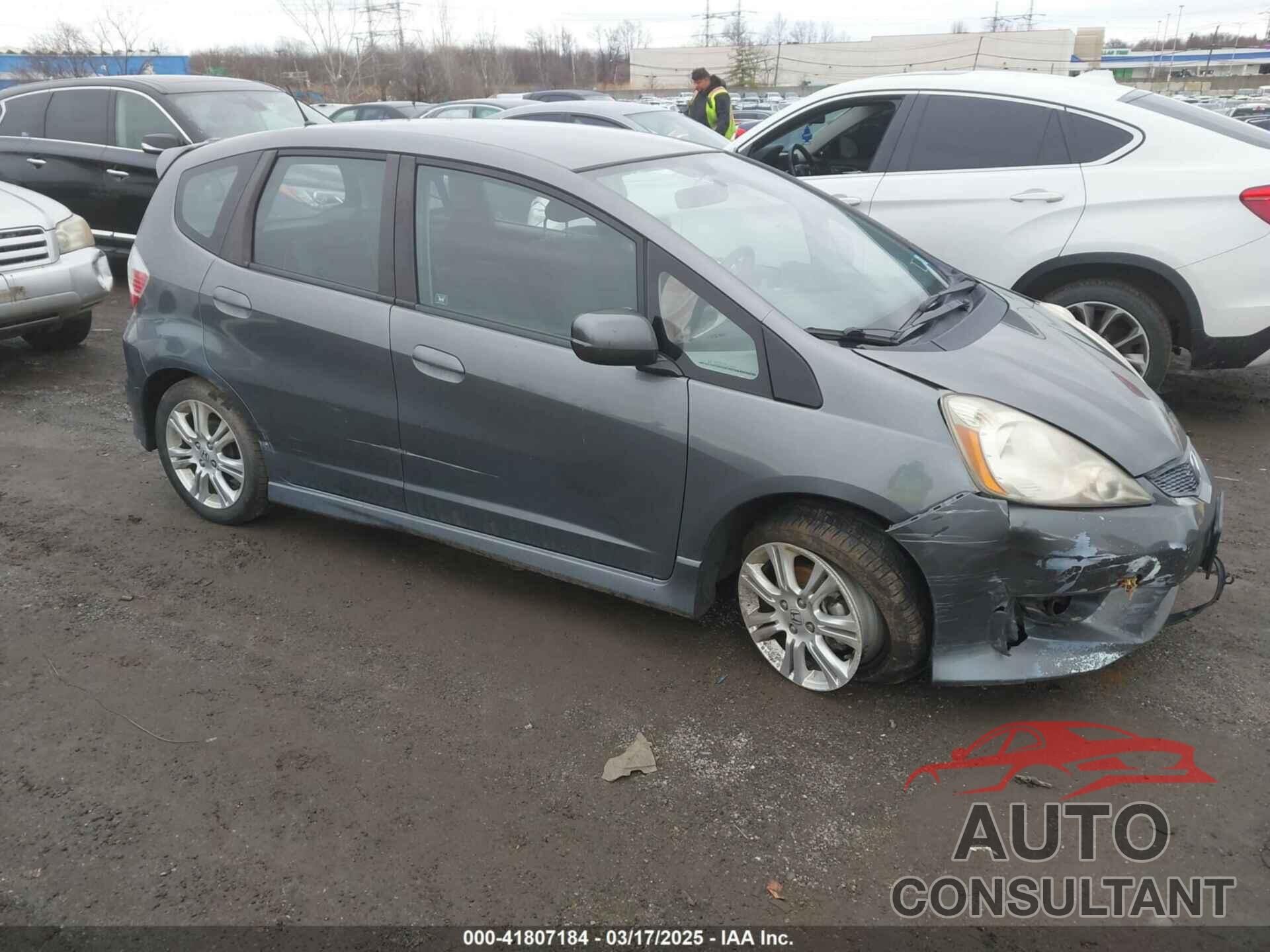 HONDA FIT 2011 - JHMGE8H51BC014388