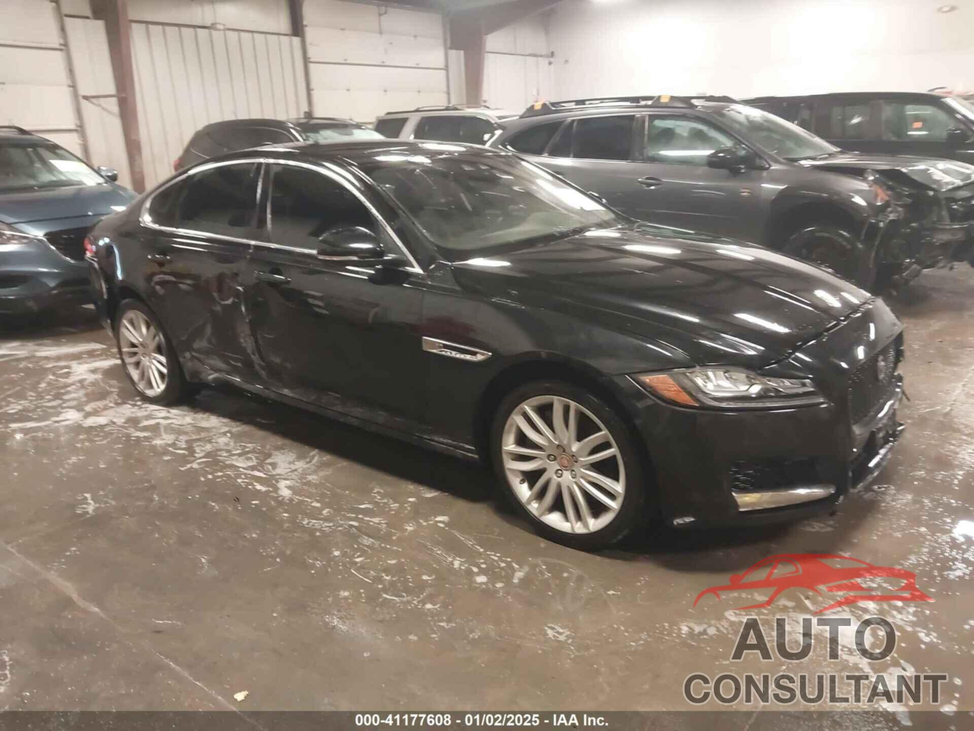 JAGUAR XF 2017 - SAJBJ4BVXHCY38196