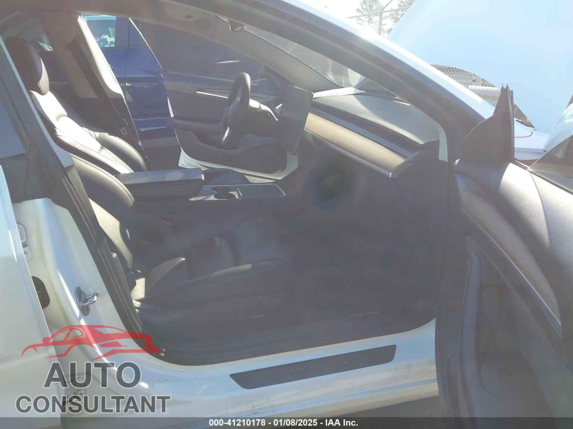 TESLA MODEL 3 2021 - 5YJ3E1EA9MF031079