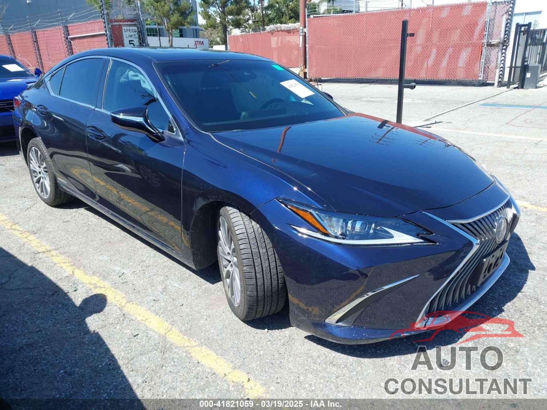 LEXUS ES 300H 2021 - 58ADA1C16MU008101