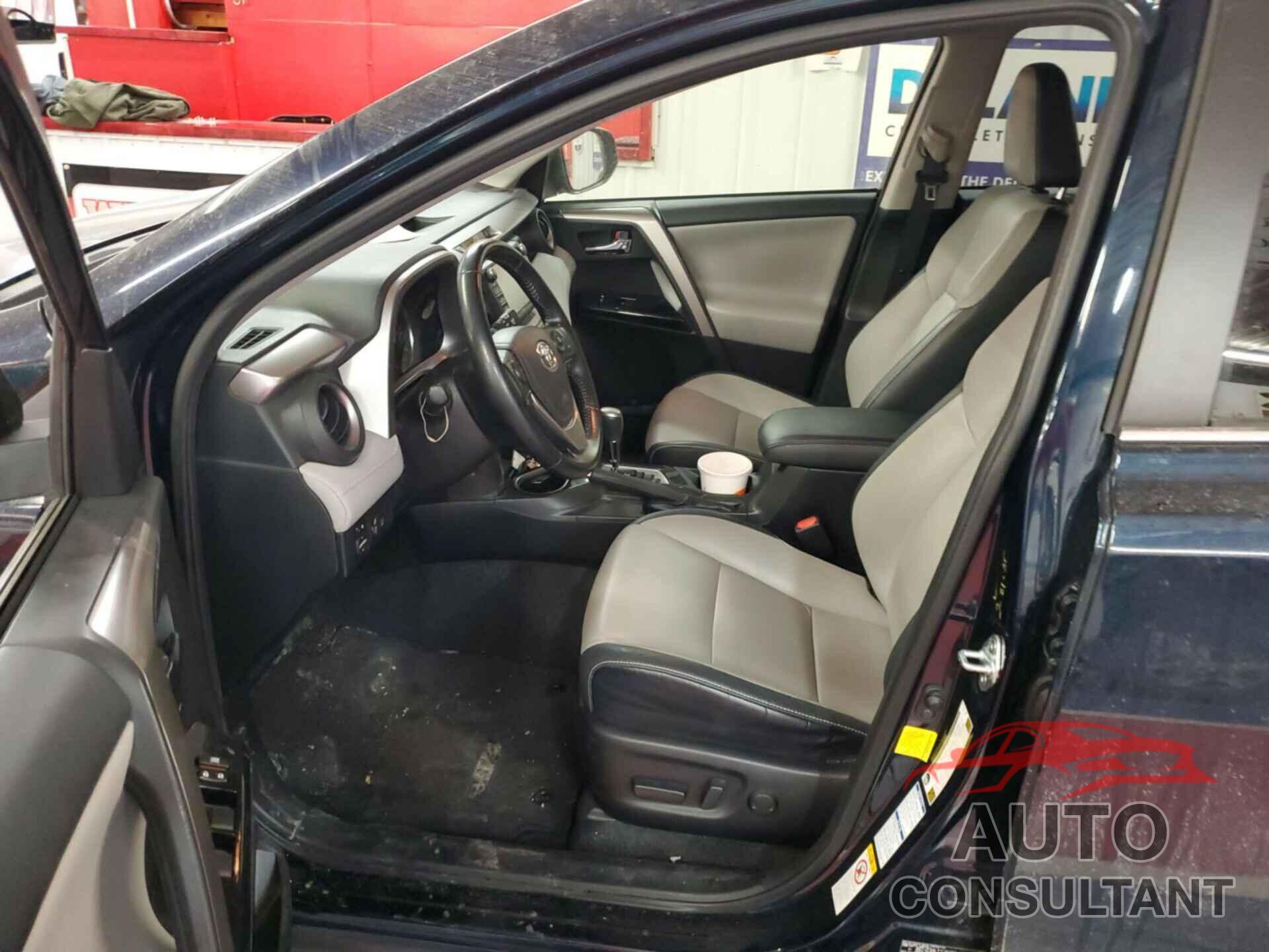 TOYOTA RAV4 HYBRID 2018 - JTMDJREVXJD184378
