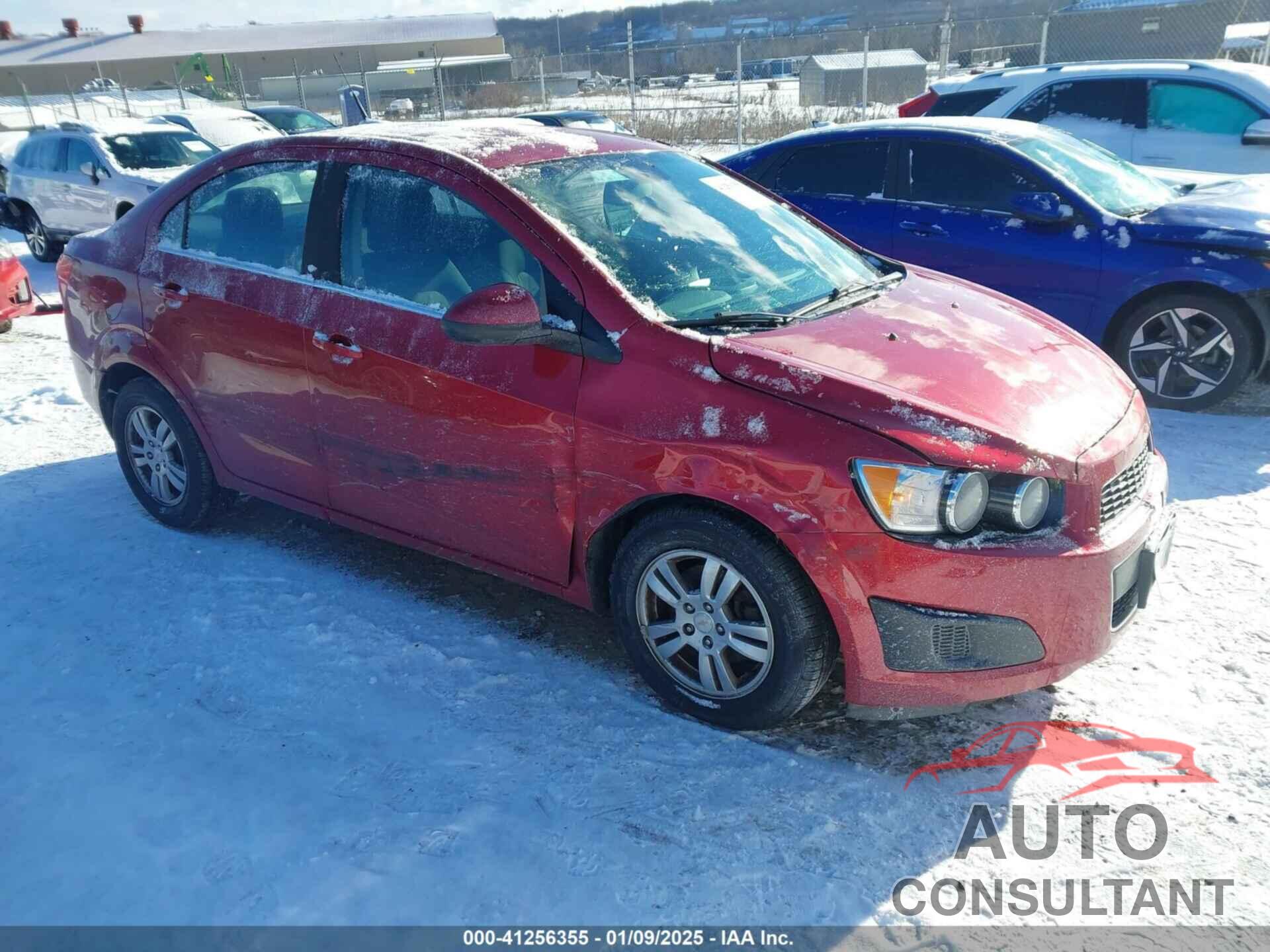 CHEVROLET SONIC 2012 - 1G1JC5SH8C4124003