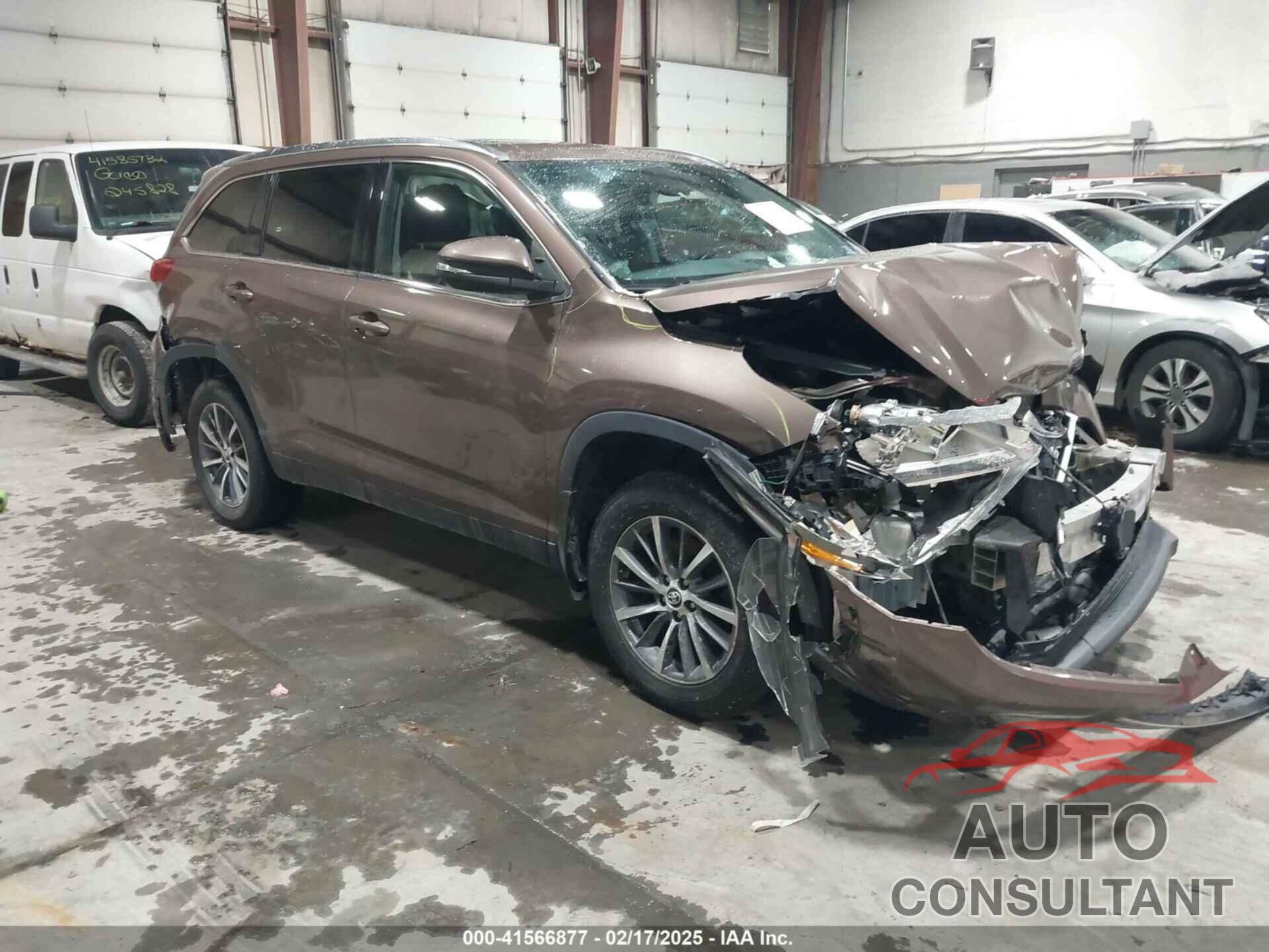 TOYOTA HIGHLANDER 2019 - 5TDJZRFH5KS973127
