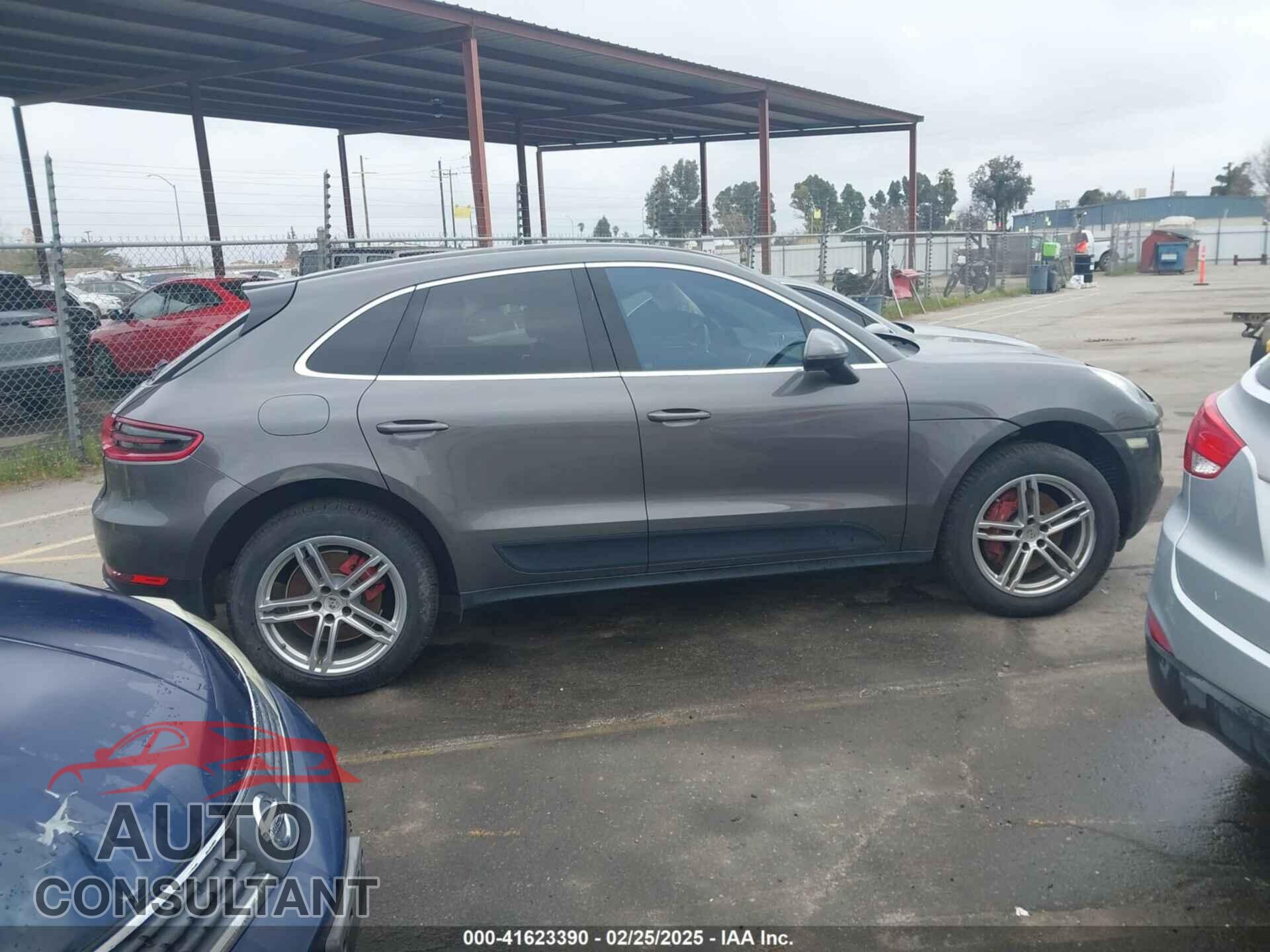 PORSCHE MACAN 2015 - WP1AB2A52FLB68751
