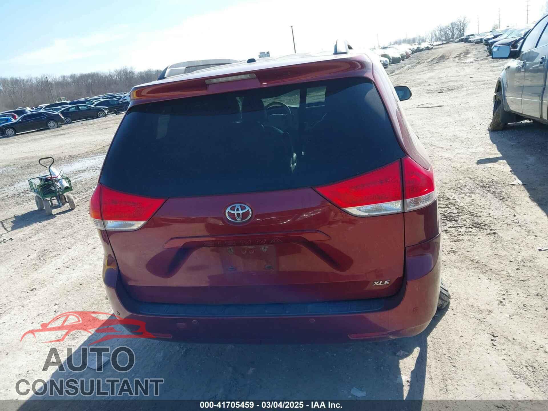 TOYOTA SIENNA 2013 - 5TDYK3DC8DS314887