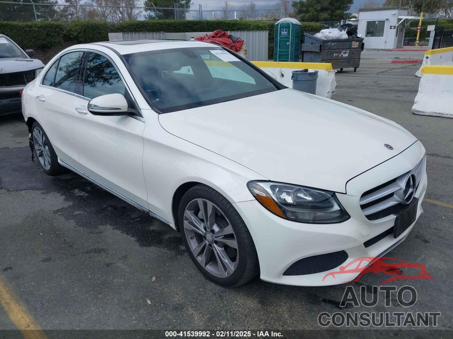 MERCEDES-BENZ C 300 2018 - 55SWF4JB5JU274201