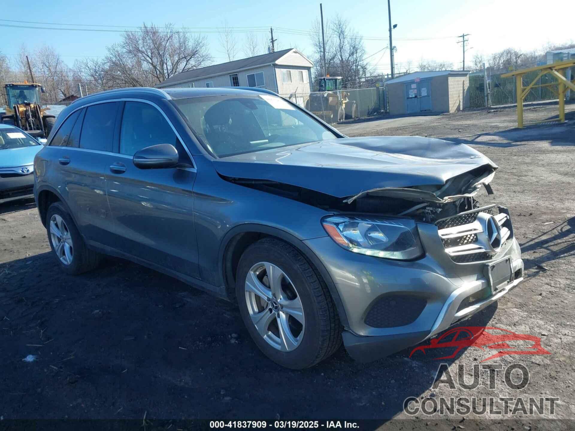 MERCEDES-BENZ GLC 300 2018 - WDC0G4KB8JV112240