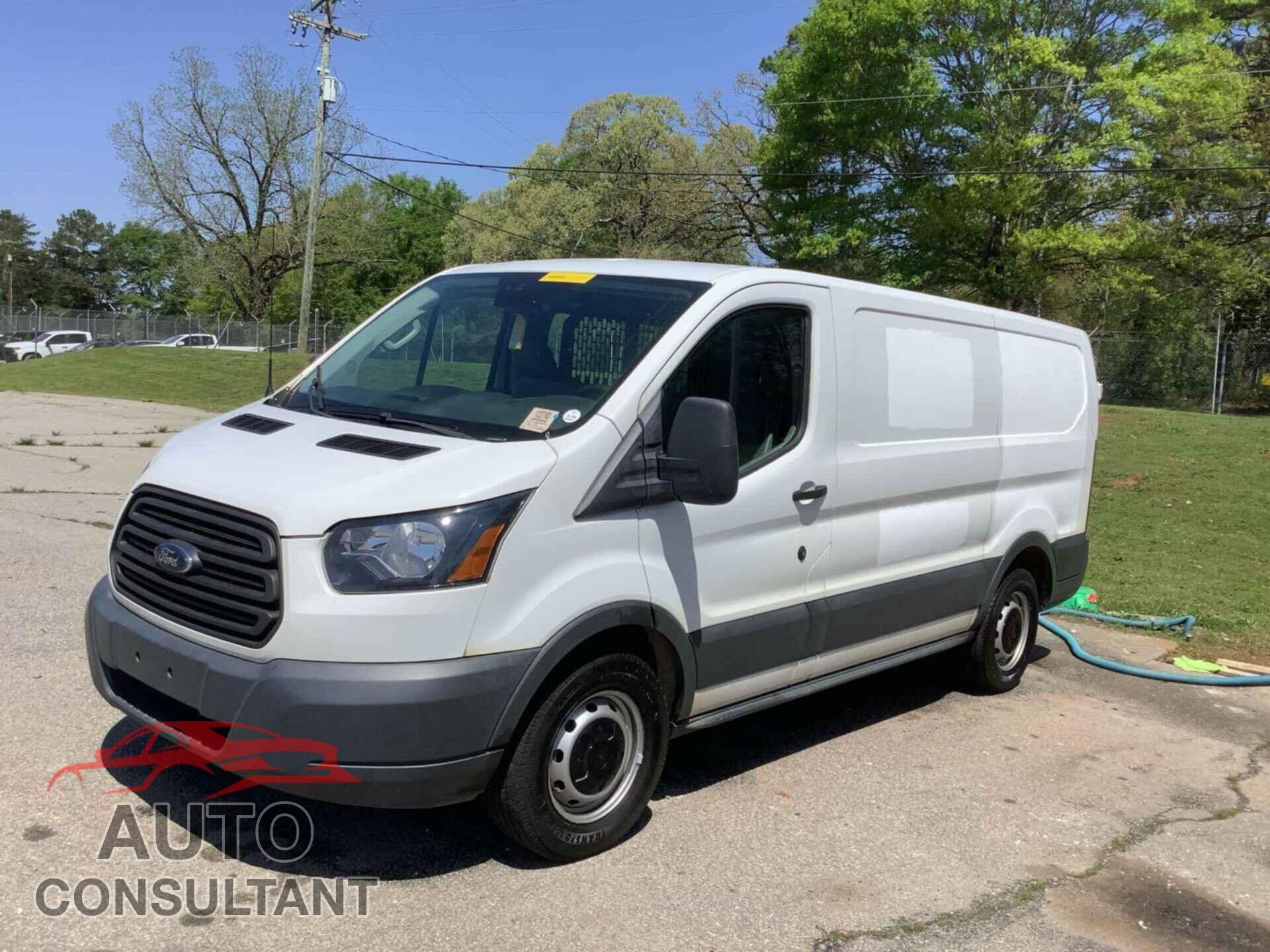 FORD TRANSIT 2018 - 1FTYE1YM8JKB52017