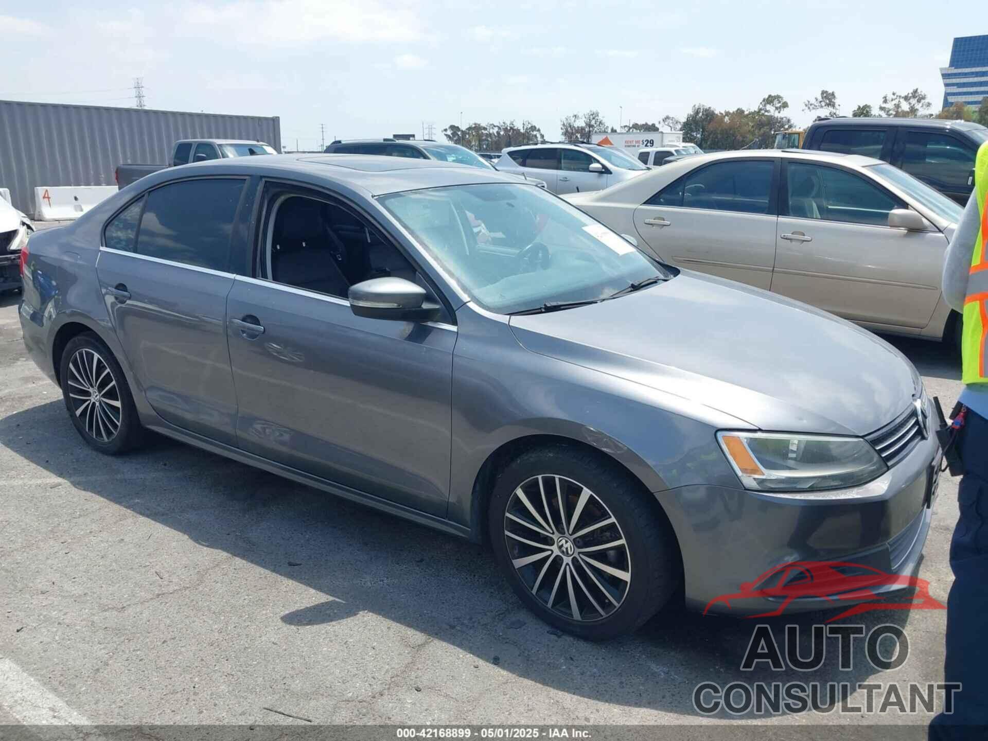 VOLKSWAGEN JETTA 2014 - 3VWD17AJXEM378102