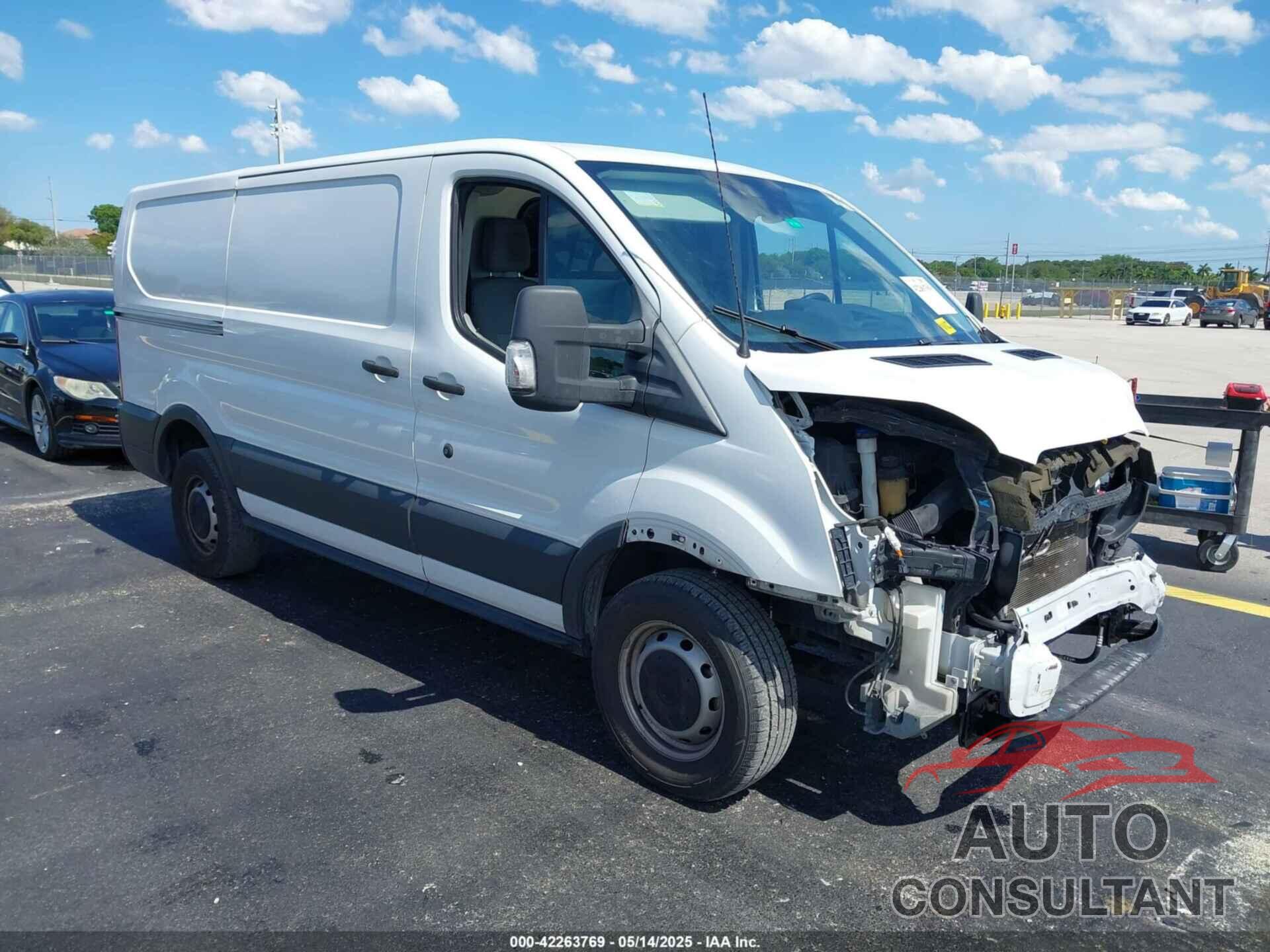 FORD TRANSIT-250 2018 - 1FTYR1YM4JKB29869