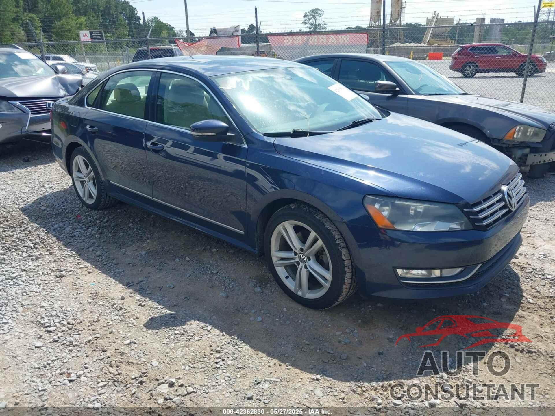 VOLKSWAGEN PASSAT 2013 - 1VWBN7A34DC035637