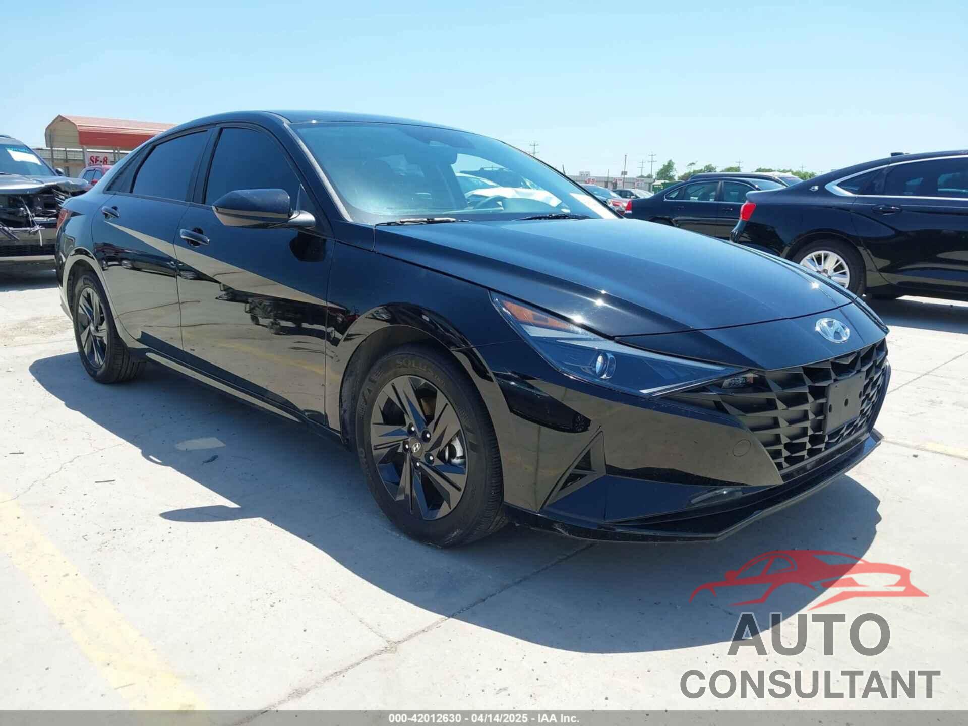 HYUNDAI ELANTRA 2023 - KMHLM4AG6PU384854