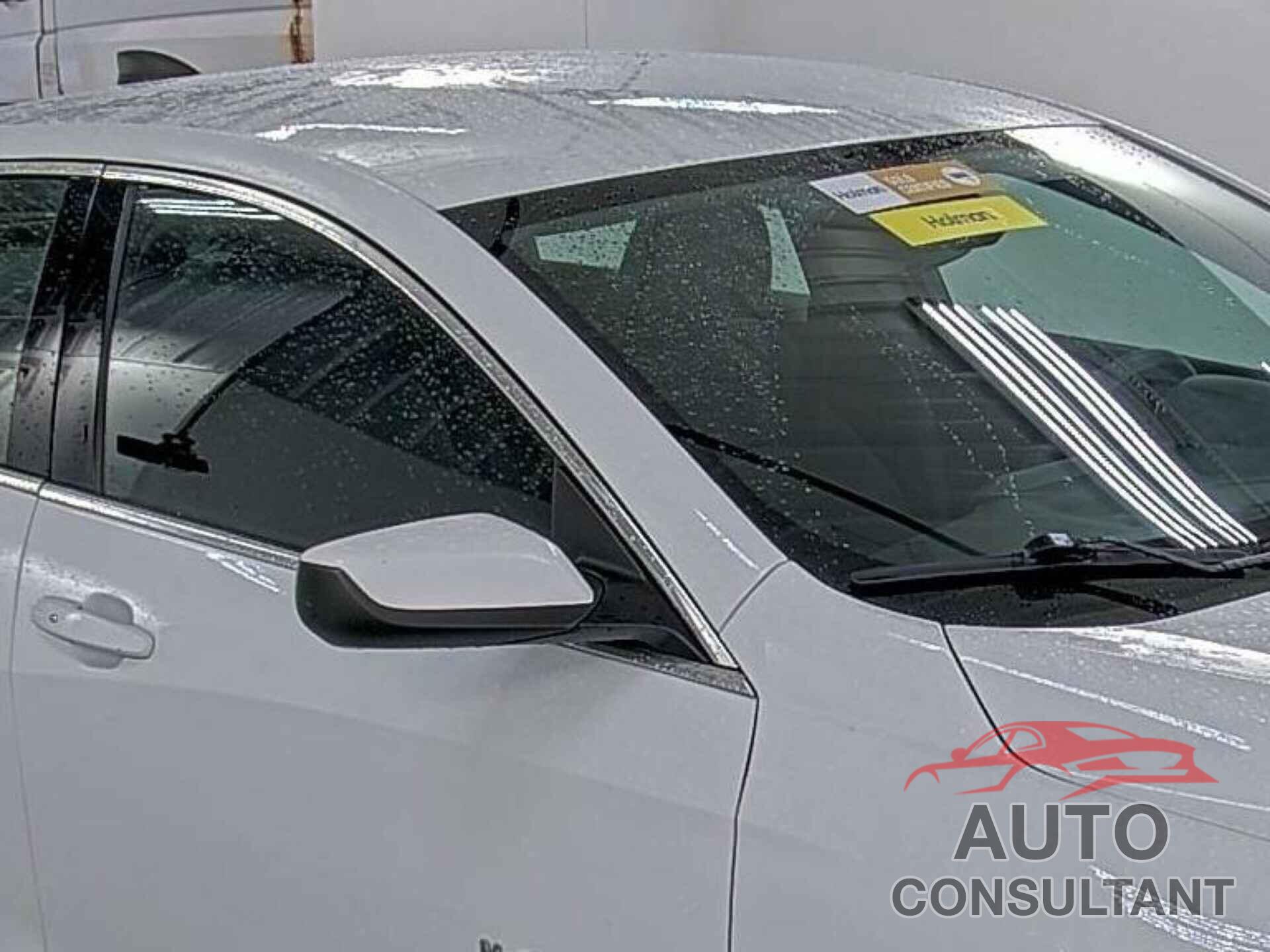 CHEVROLET MALIBU 2022 - 1G1ZC5ST0NF152747