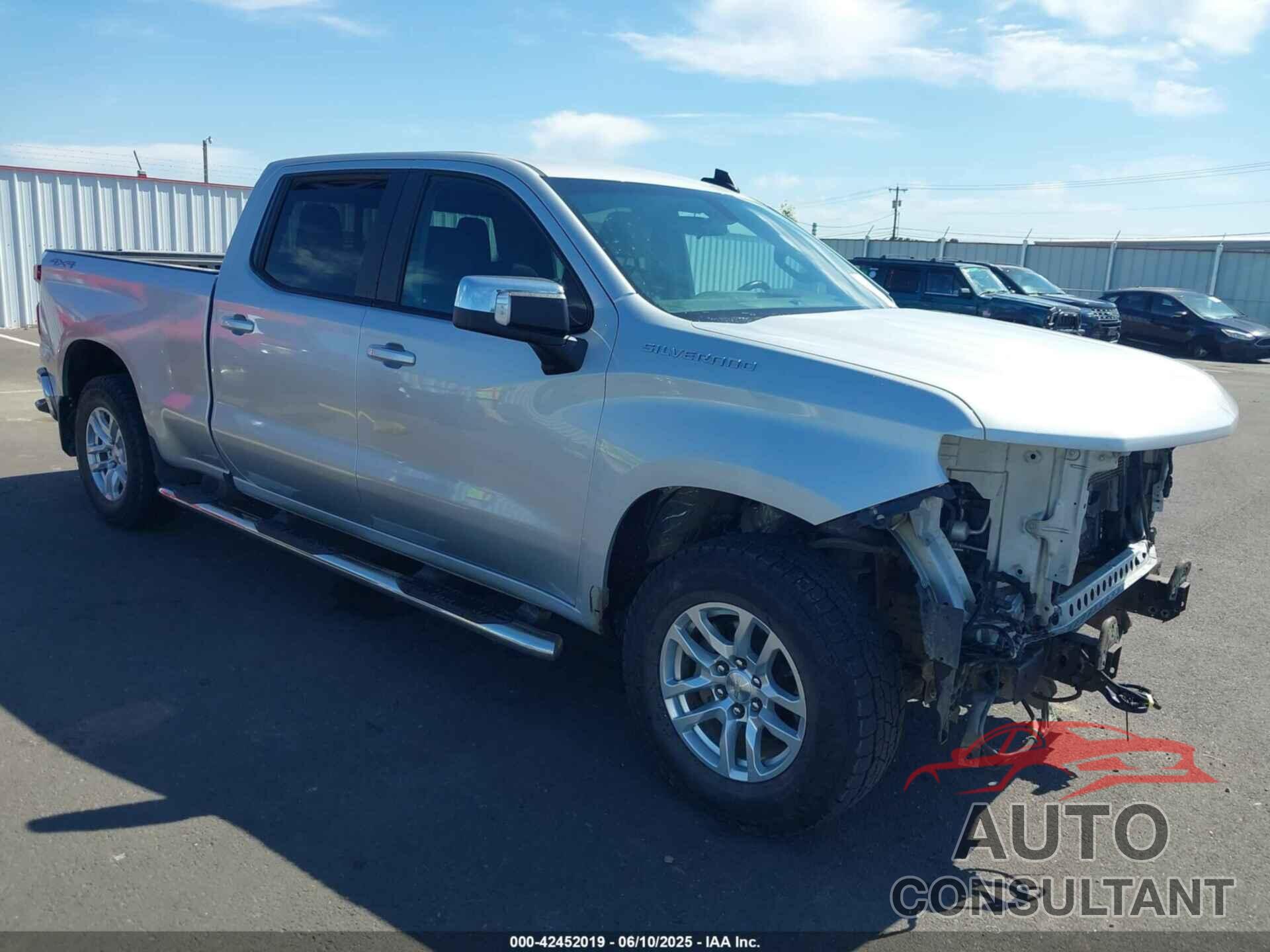 CHEVROLET SILVERADO 1500 2019 - 1GCUYDED1KZ361412