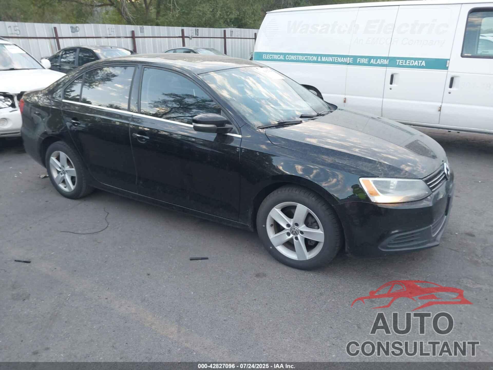 VOLKSWAGEN JETTA 2013 - 3VWLL7AJ6DM292371