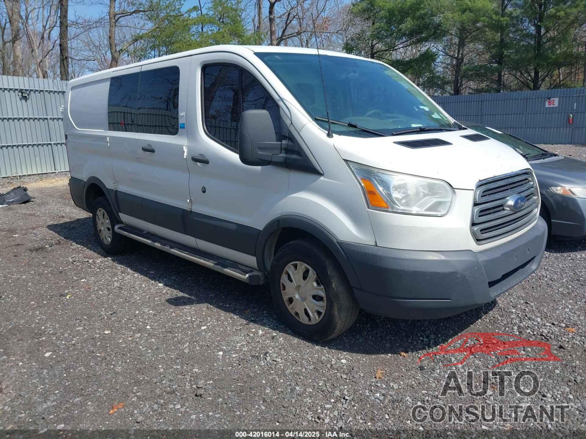 FORD TRANSIT-250 2015 - 1FTNR1ZM9FKA56829