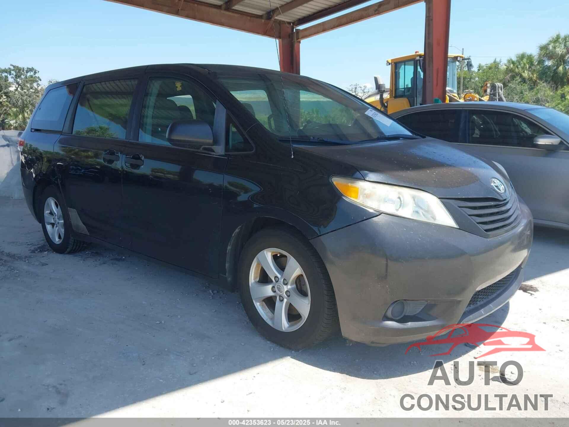 TOYOTA SIENNA 2011 - 5TDZK3DC1BS158967