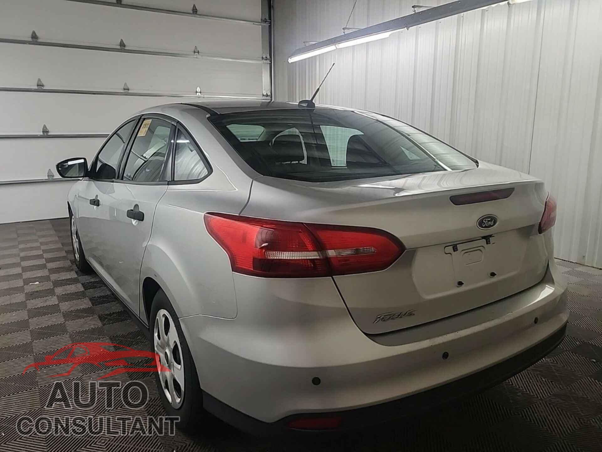 FORD FOCUS 2016 - 1FADP3E28GL306810