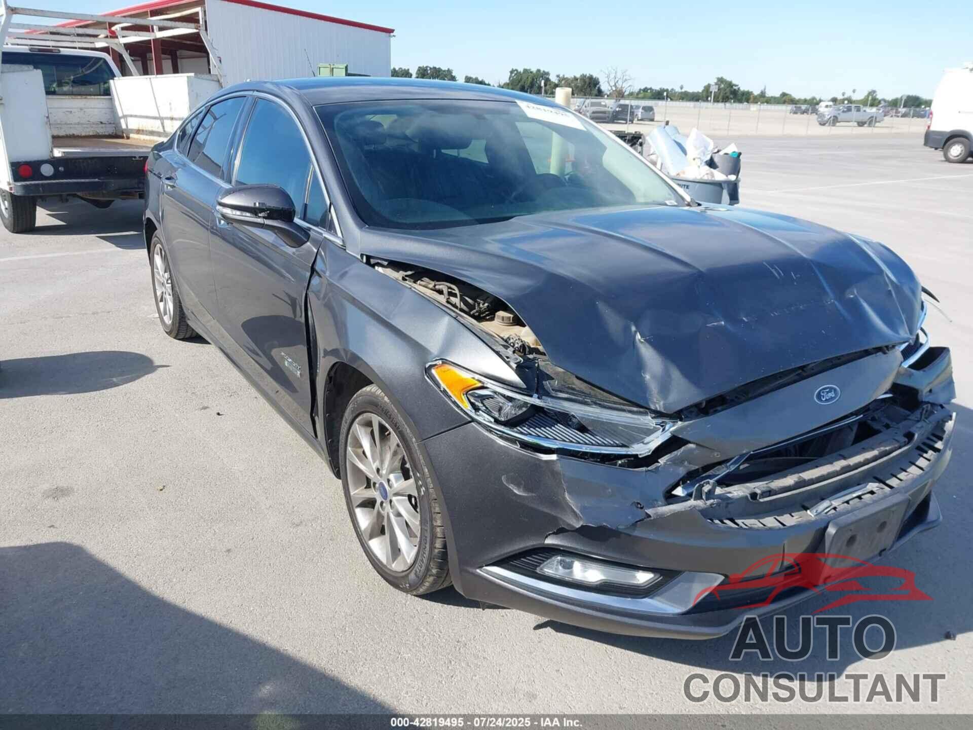 FORD FUSION ENERGI 2017 - 3FA6P0PU6HR329561