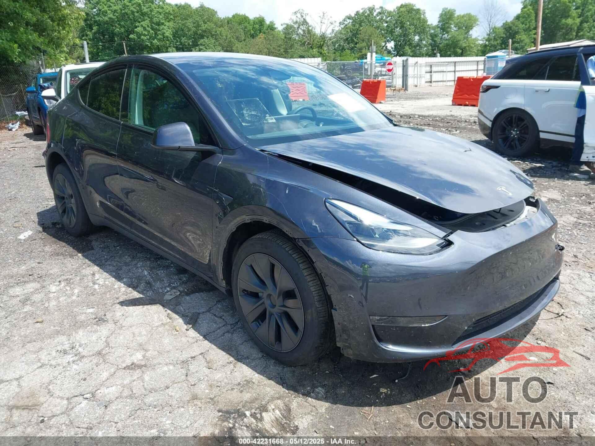 TESLA MODEL Y 2024 - 7SAYGDEE9RA306574