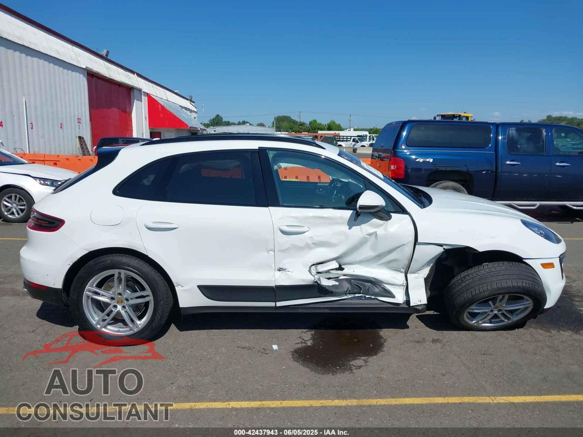 PORSCHE MACAN 2017 - WP1AA2A57HLB04985