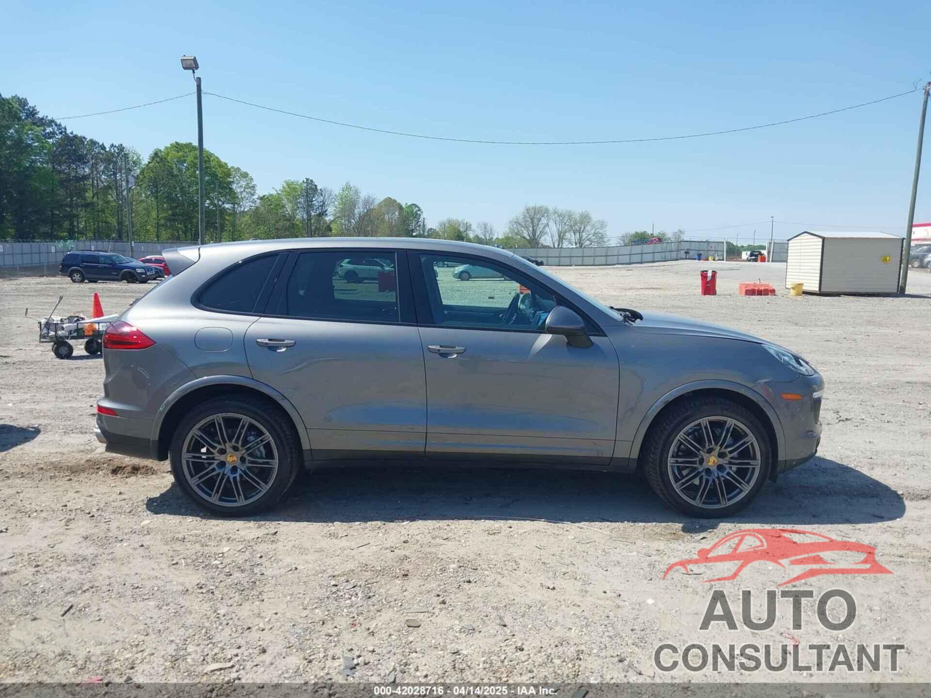 PORSCHE CAYENNE 2018 - WP1AB2A21JLA60264