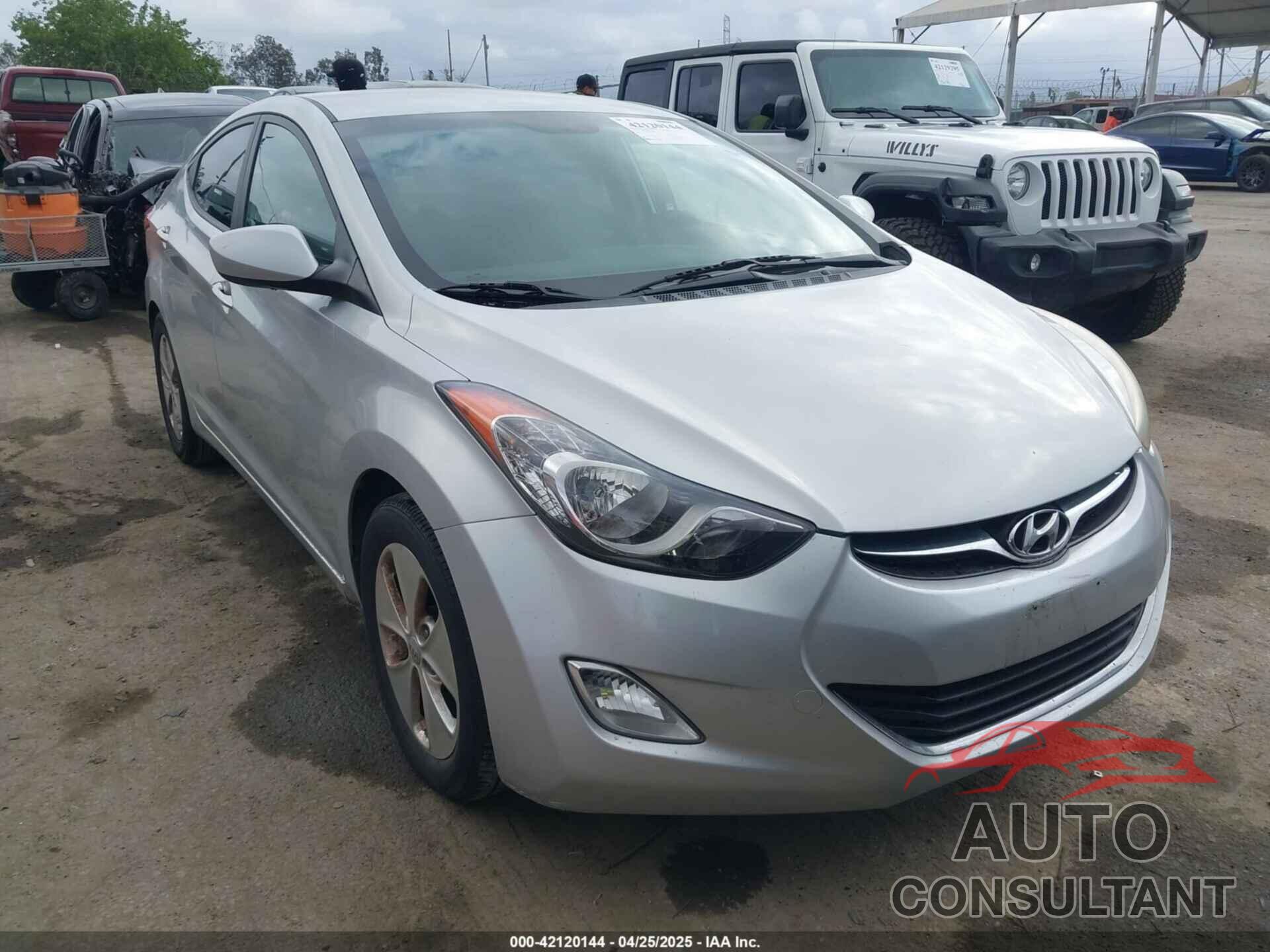 HYUNDAI ELANTRA 2012 - KMHDH4AE1CU304992