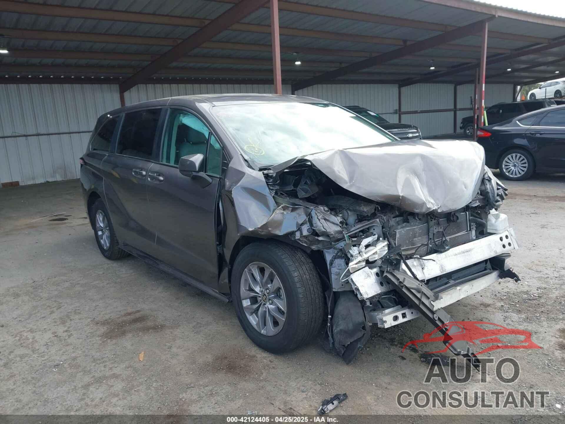TOYOTA SIENNA 2023 - 5TDKRKEC6PS157598