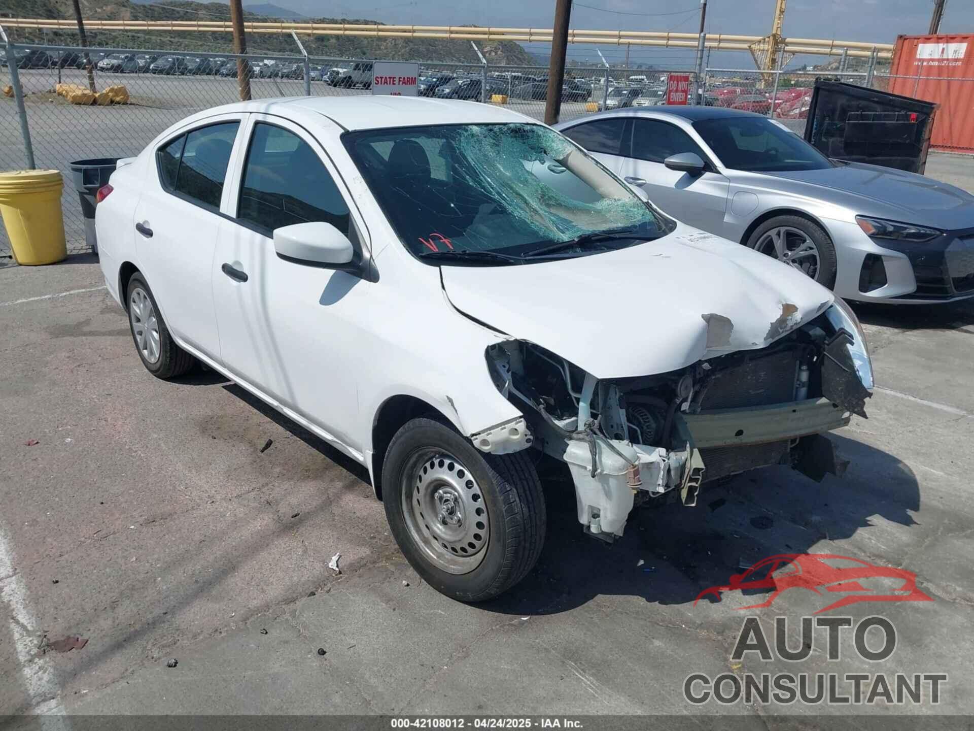 NISSAN VERSA 2018 - 3N1CN7AP2JL820770