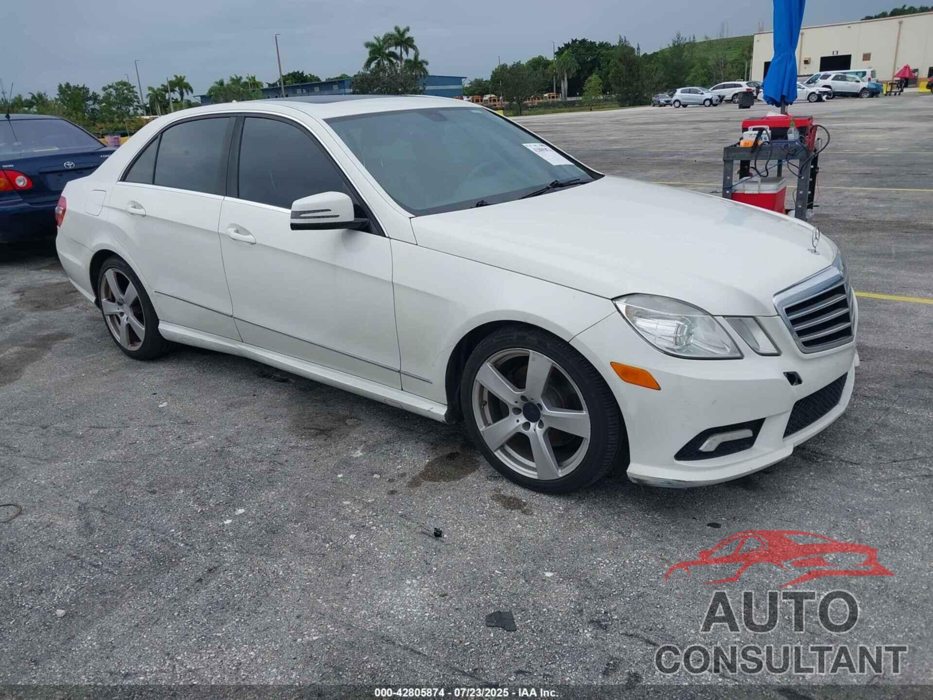 MERCEDES-BENZ E 350 2011 - WDDHF8HB2BA348813