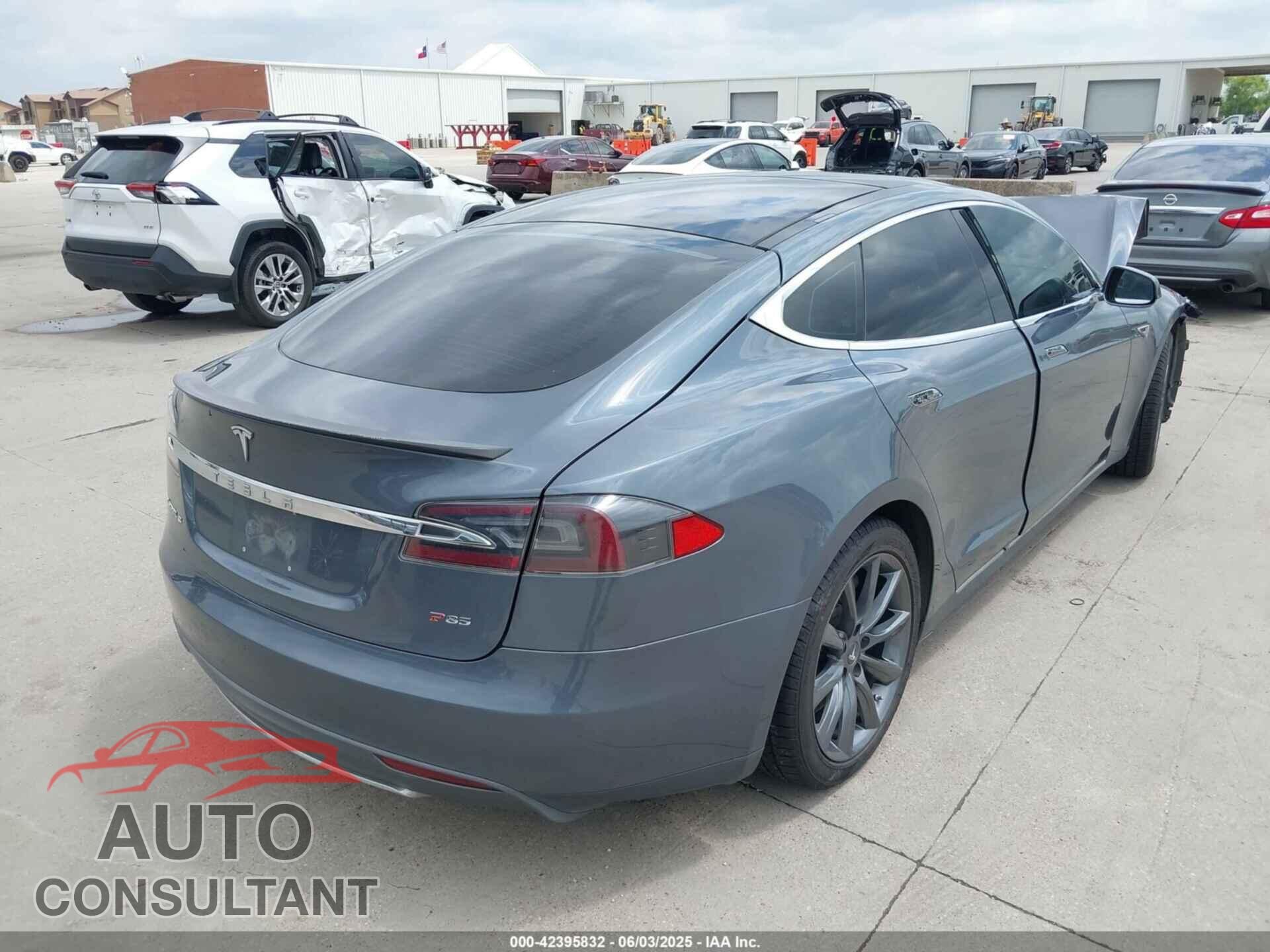 TESLA MODEL S 2013 - 5YJSA1DP2DFP07997