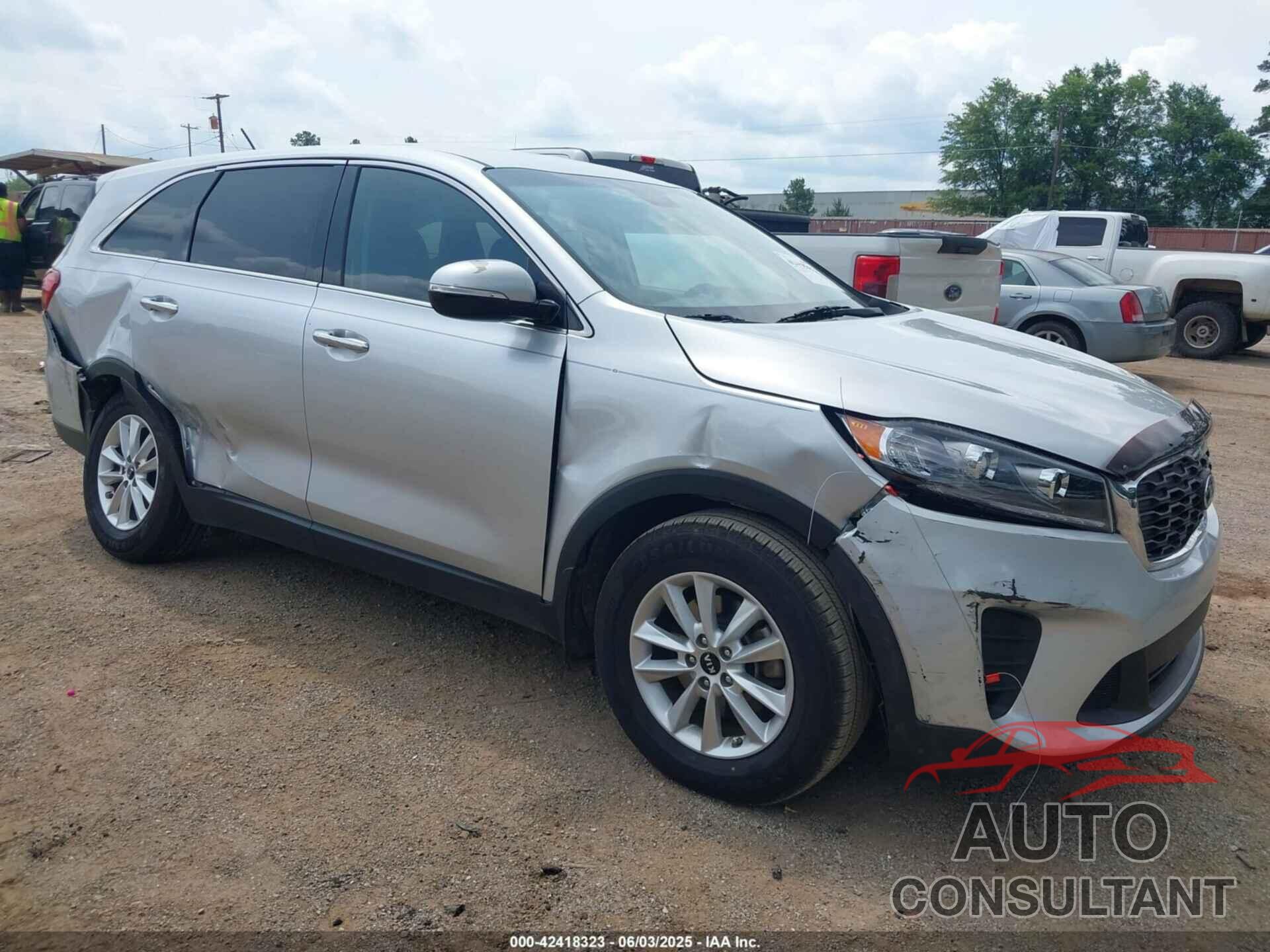 KIA SORENTO 2019 - 5XYPG4A30KG576873
