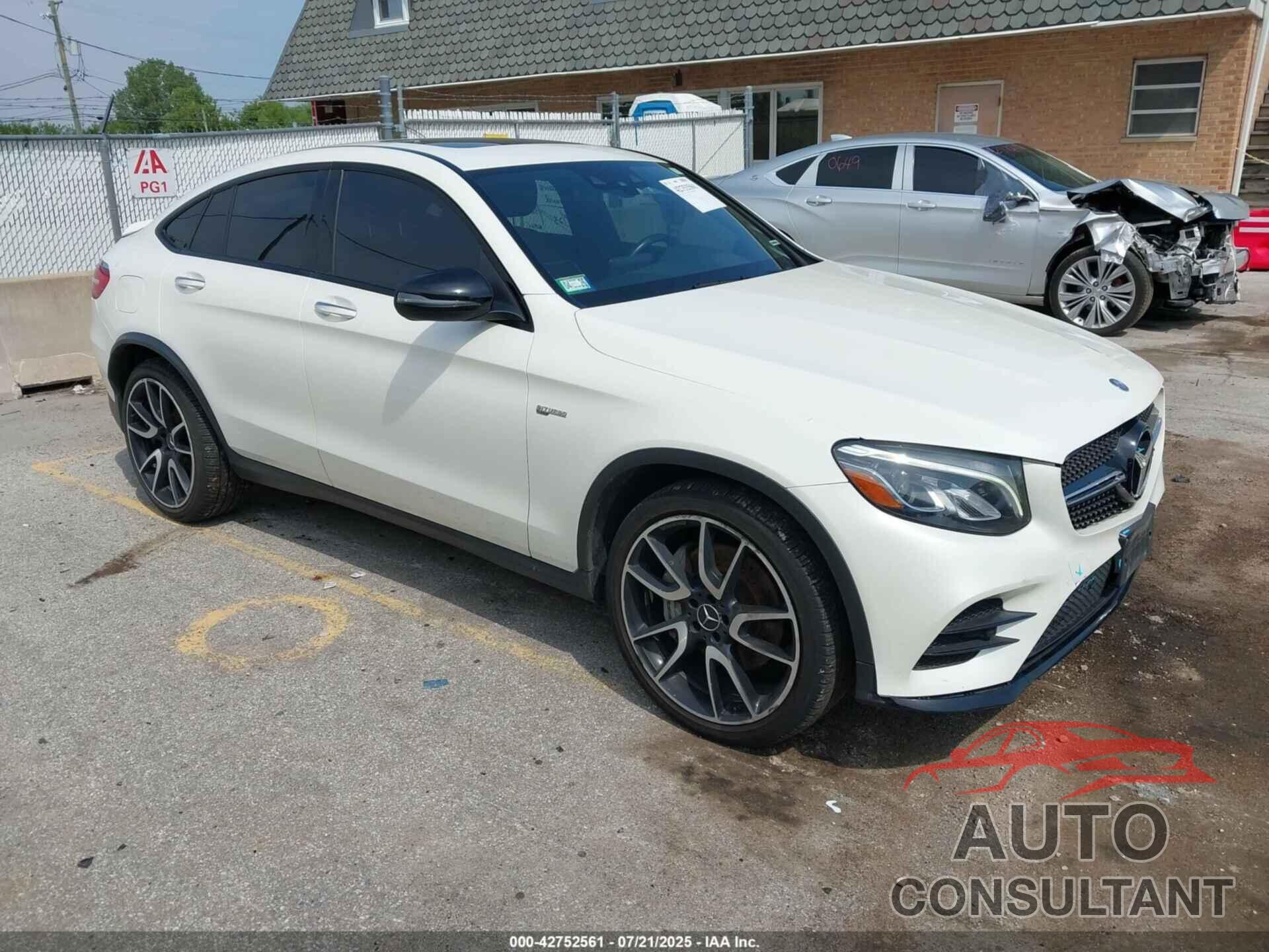 MERCEDES-BENZ AMG GLC 43 COUPE 2017 - WDC0J6EB4HF222831