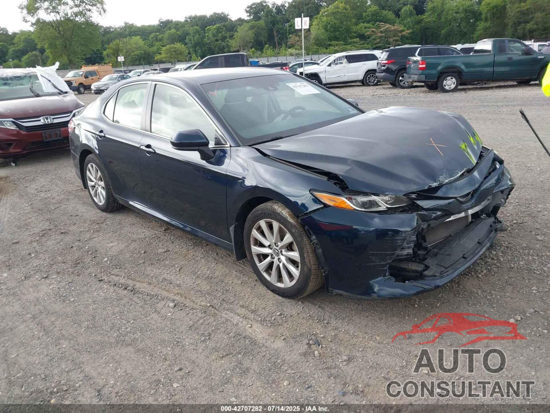 TOYOTA CAMRY 2018 - JTNB11HK2J3029576