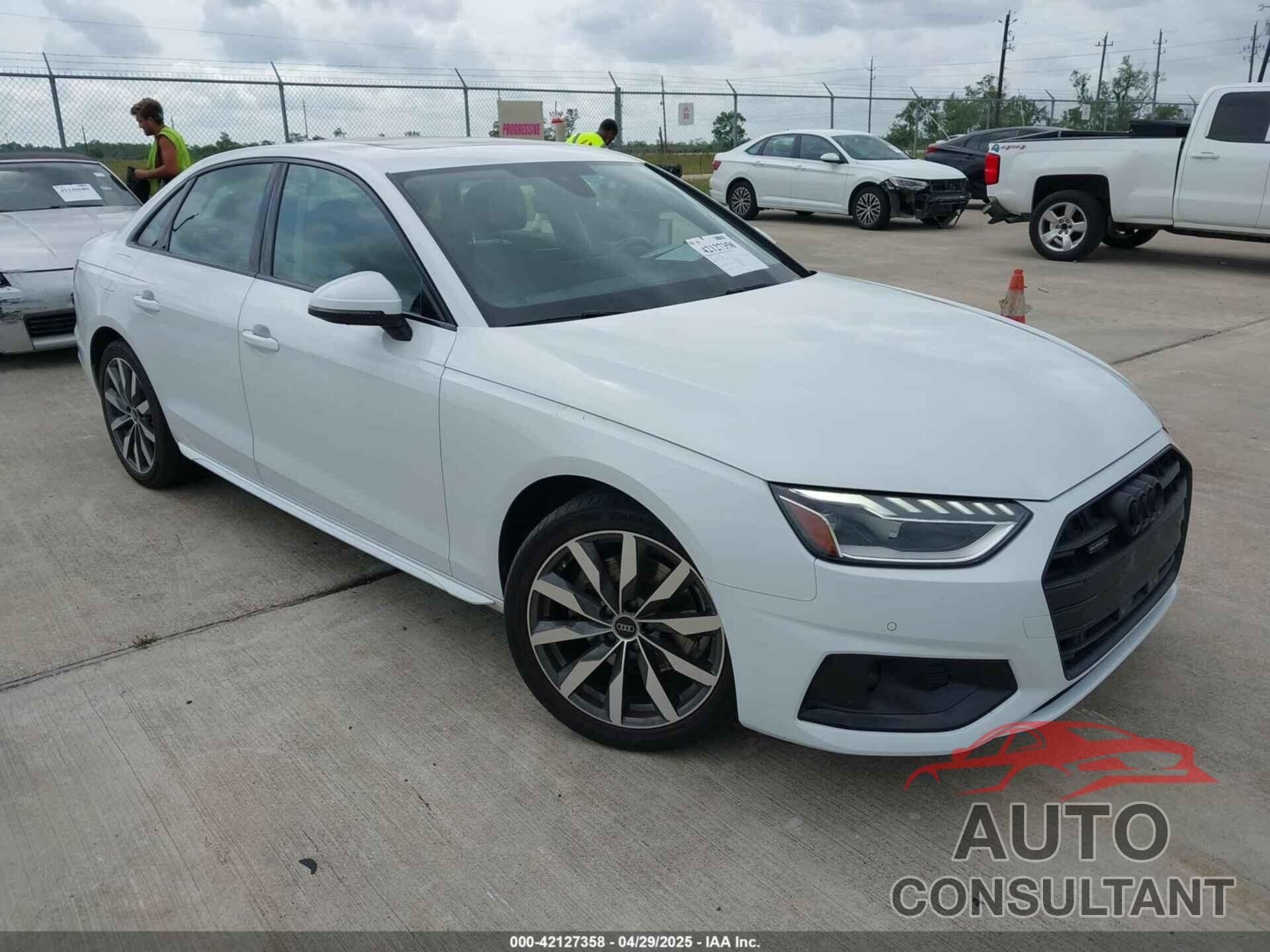 AUDI A4 2022 - WAUBBAF48NN009765