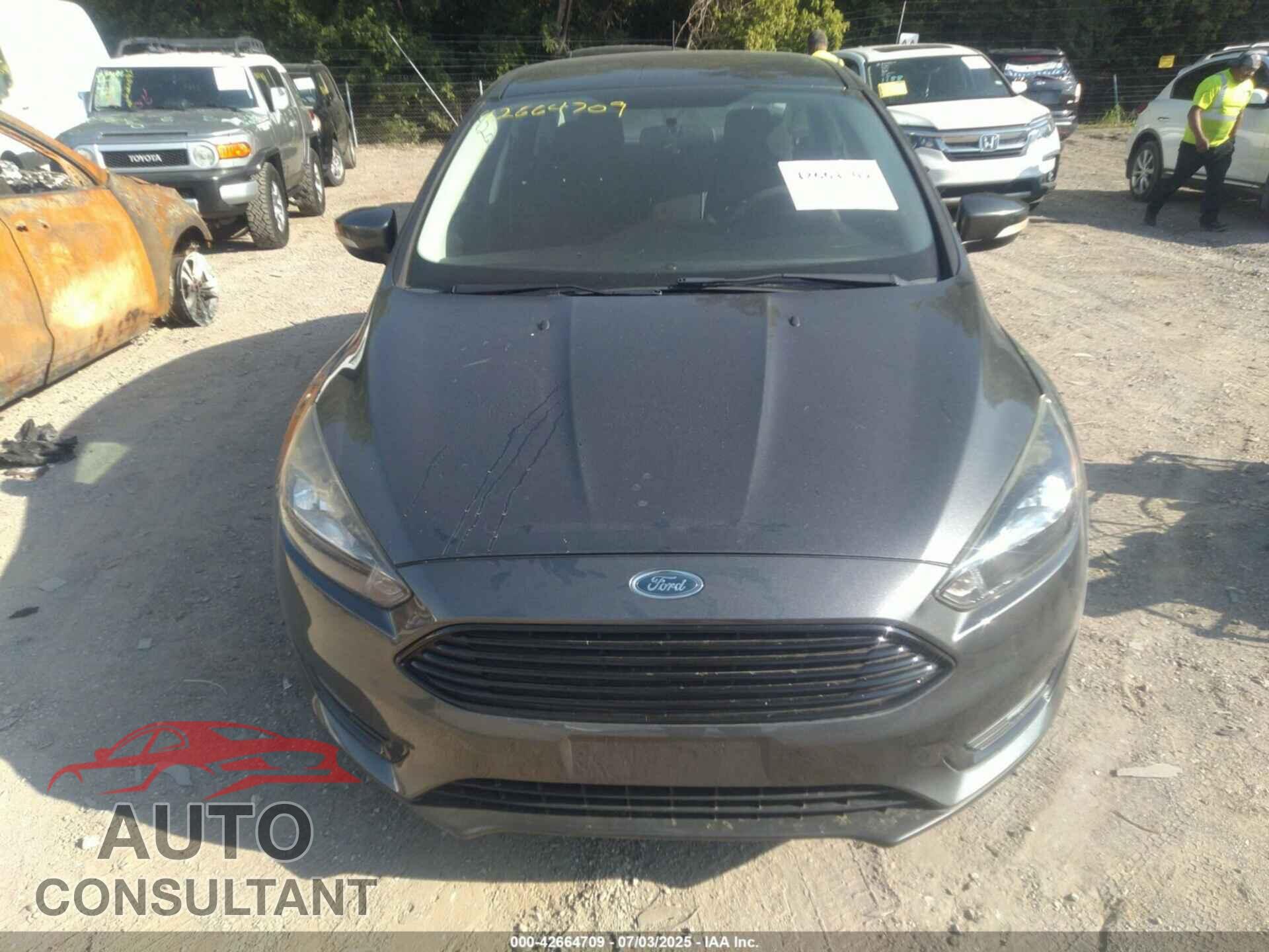 FORD FOCUS 2017 - 1FADP3FE3HL295192