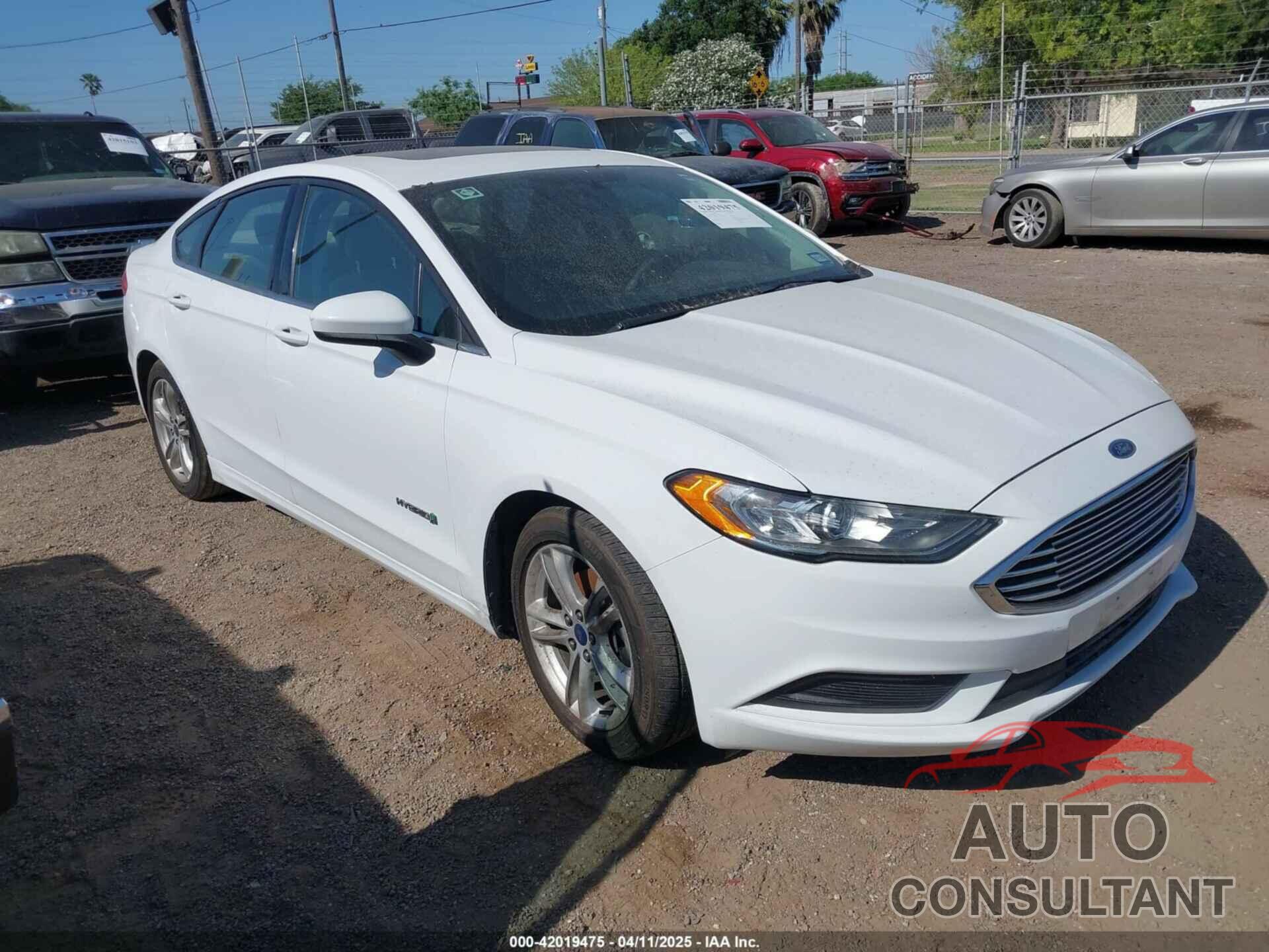 FORD FUSION HYBRID 2018 - 3FA6P0LU2JR155483