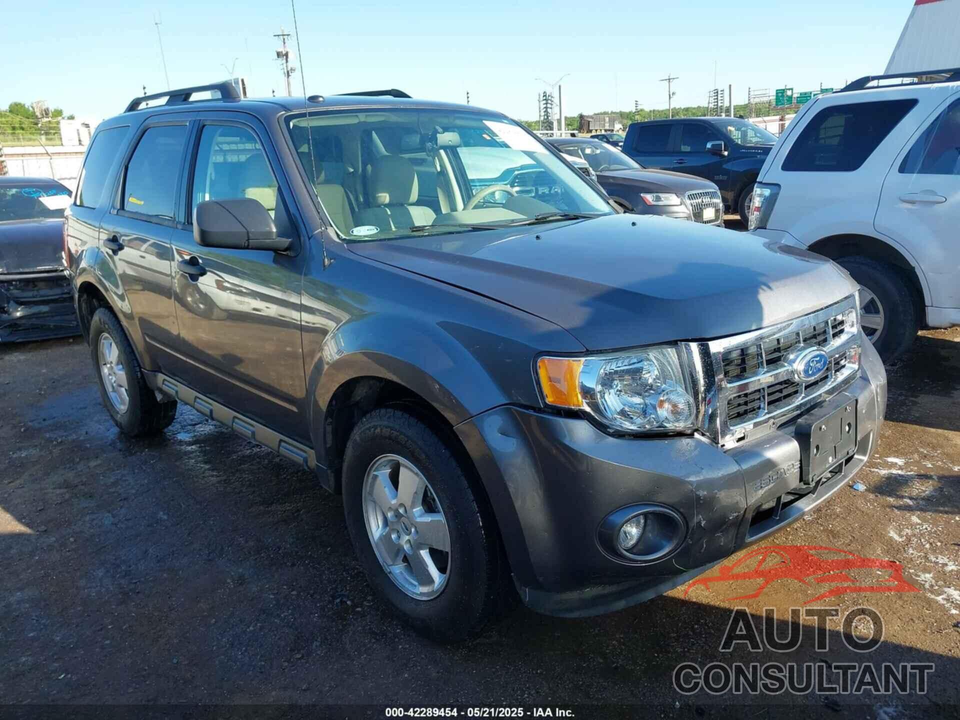 FORD ESCAPE 2011 - 1FMCU0DG4BKC71090