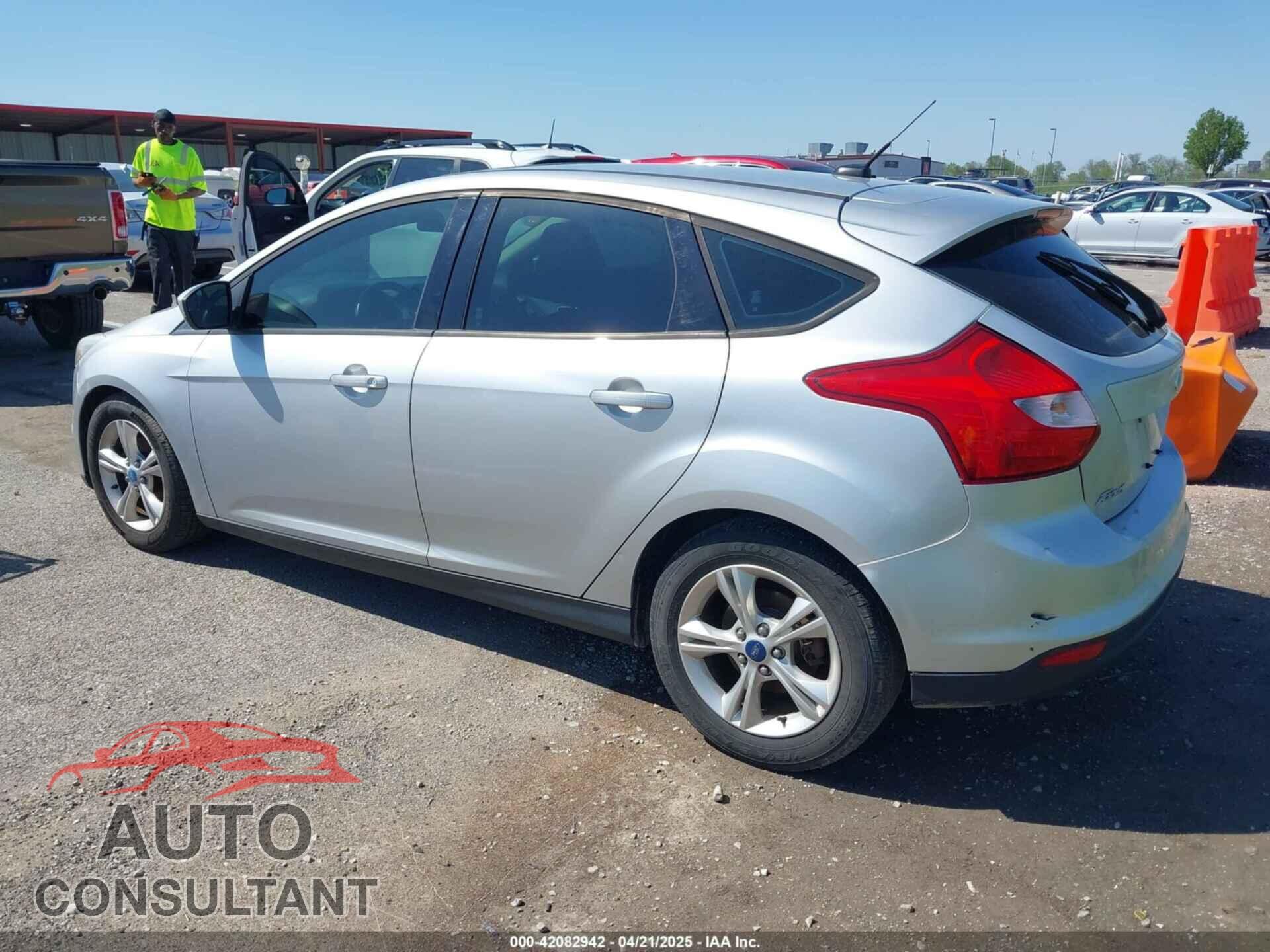 FORD FOCUS 2012 - 1FAHP3K24CL270761