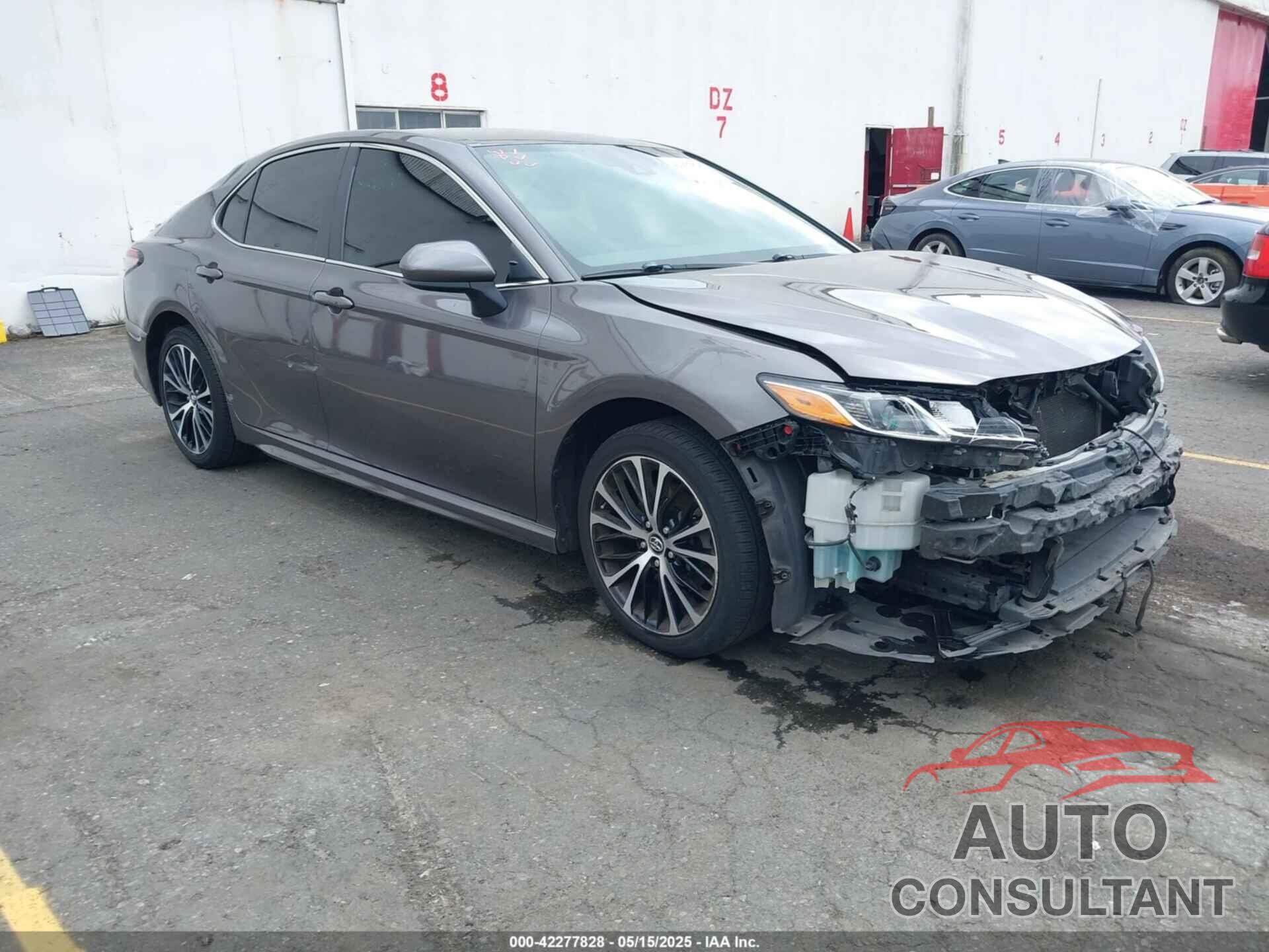 TOYOTA CAMRY 2019 - 4T1B11HK8KU793900